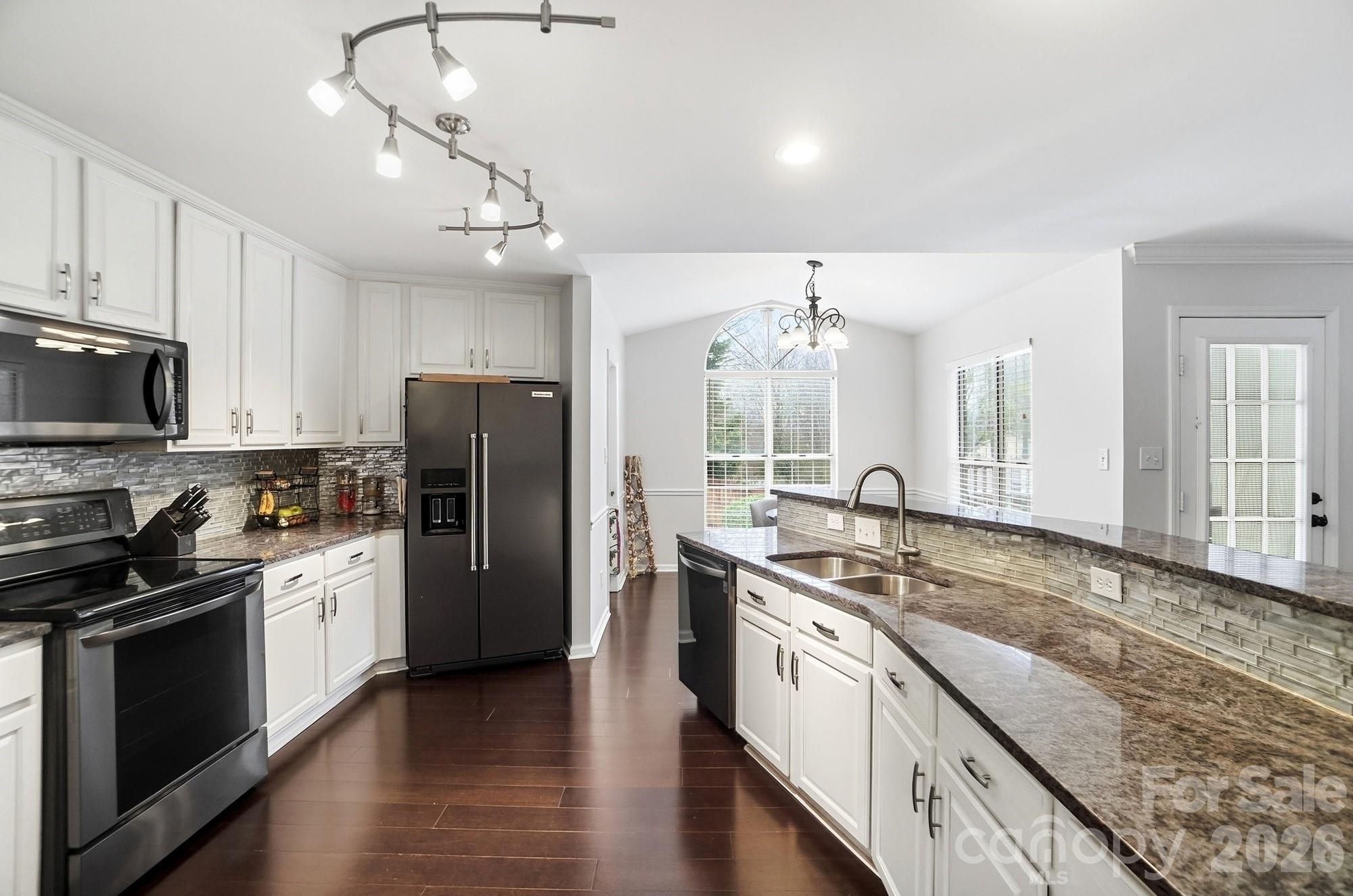 St Claire - Residential