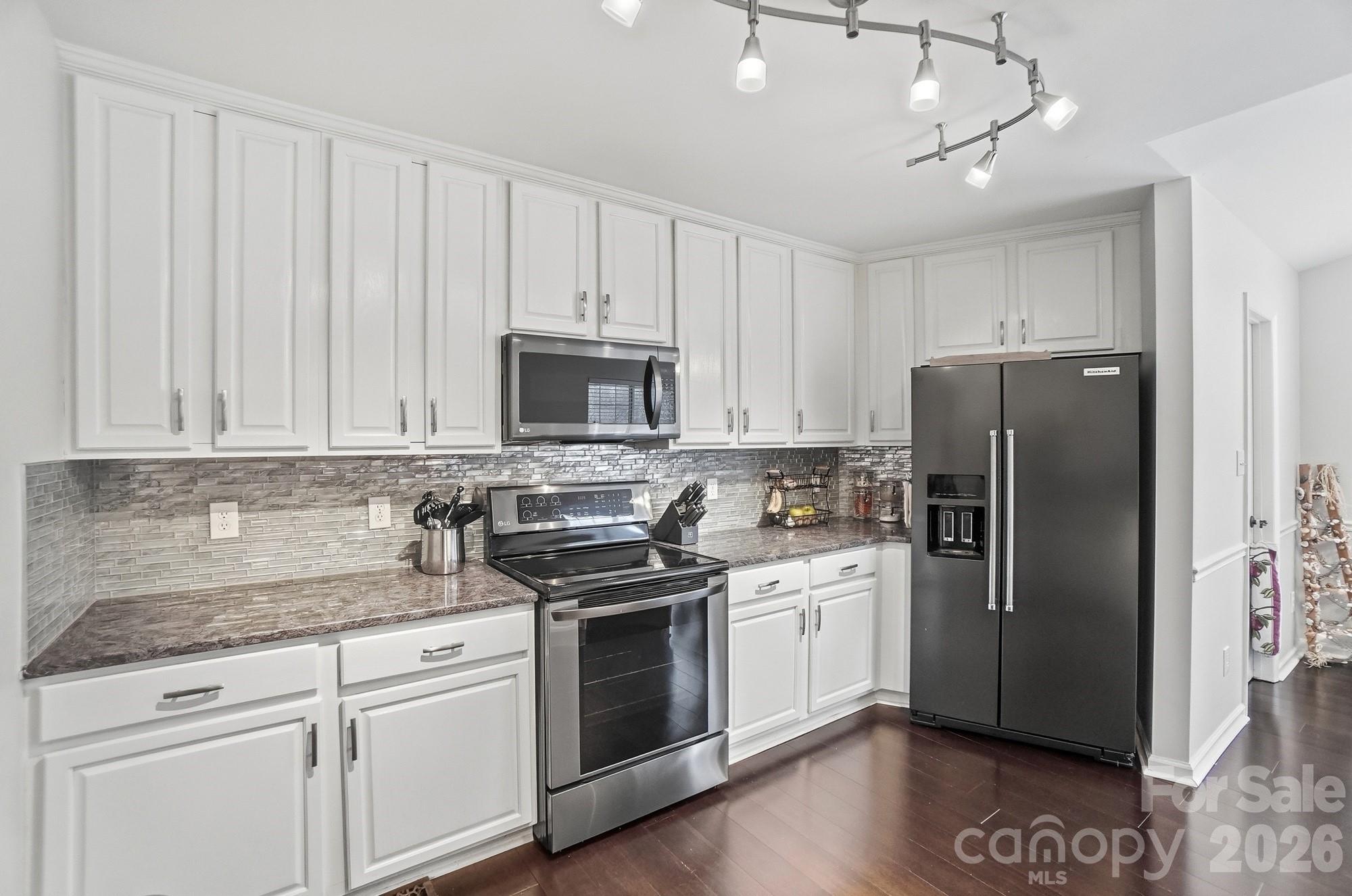 St Claire - Residential