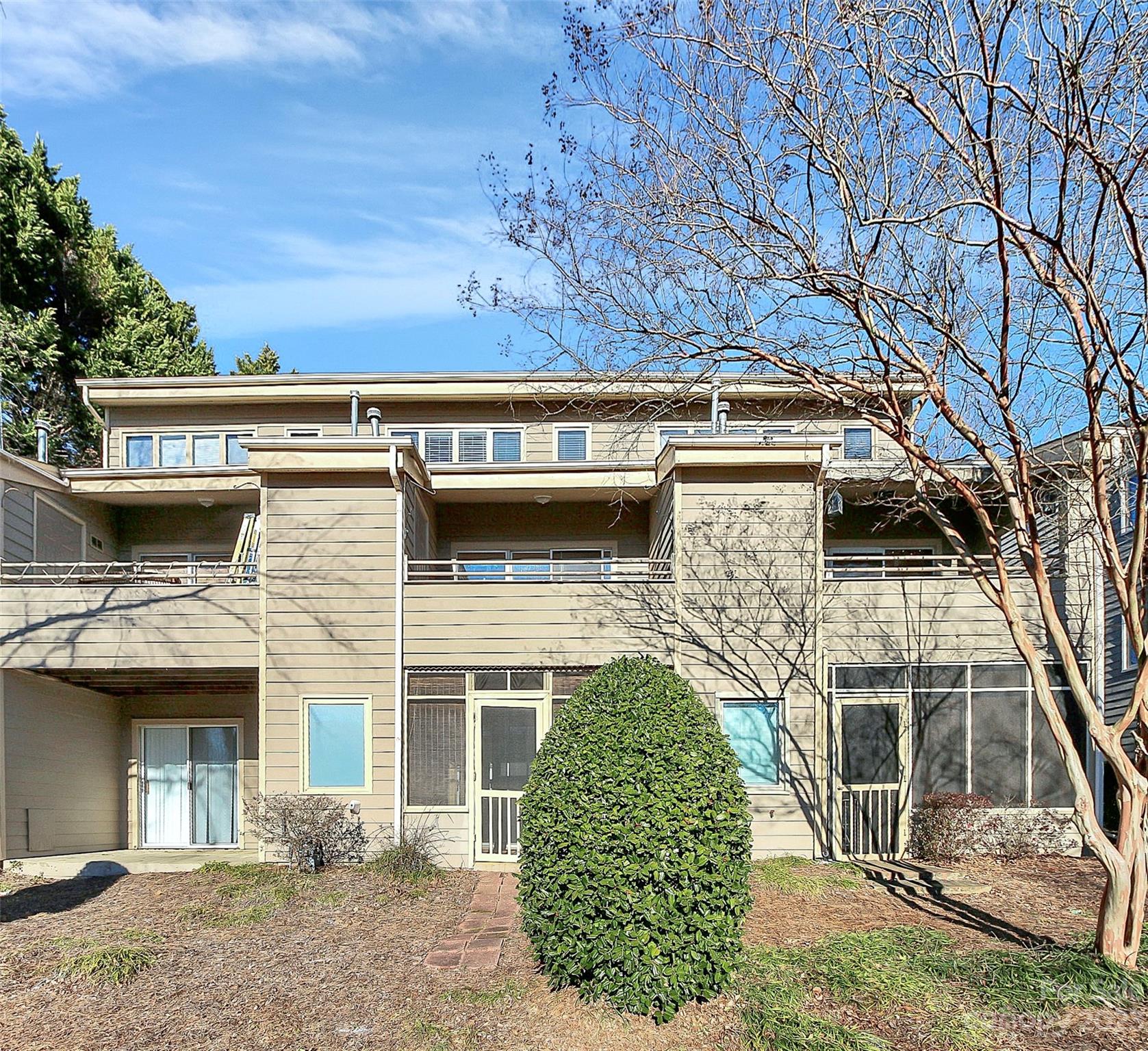 The Yachtsman - Residential