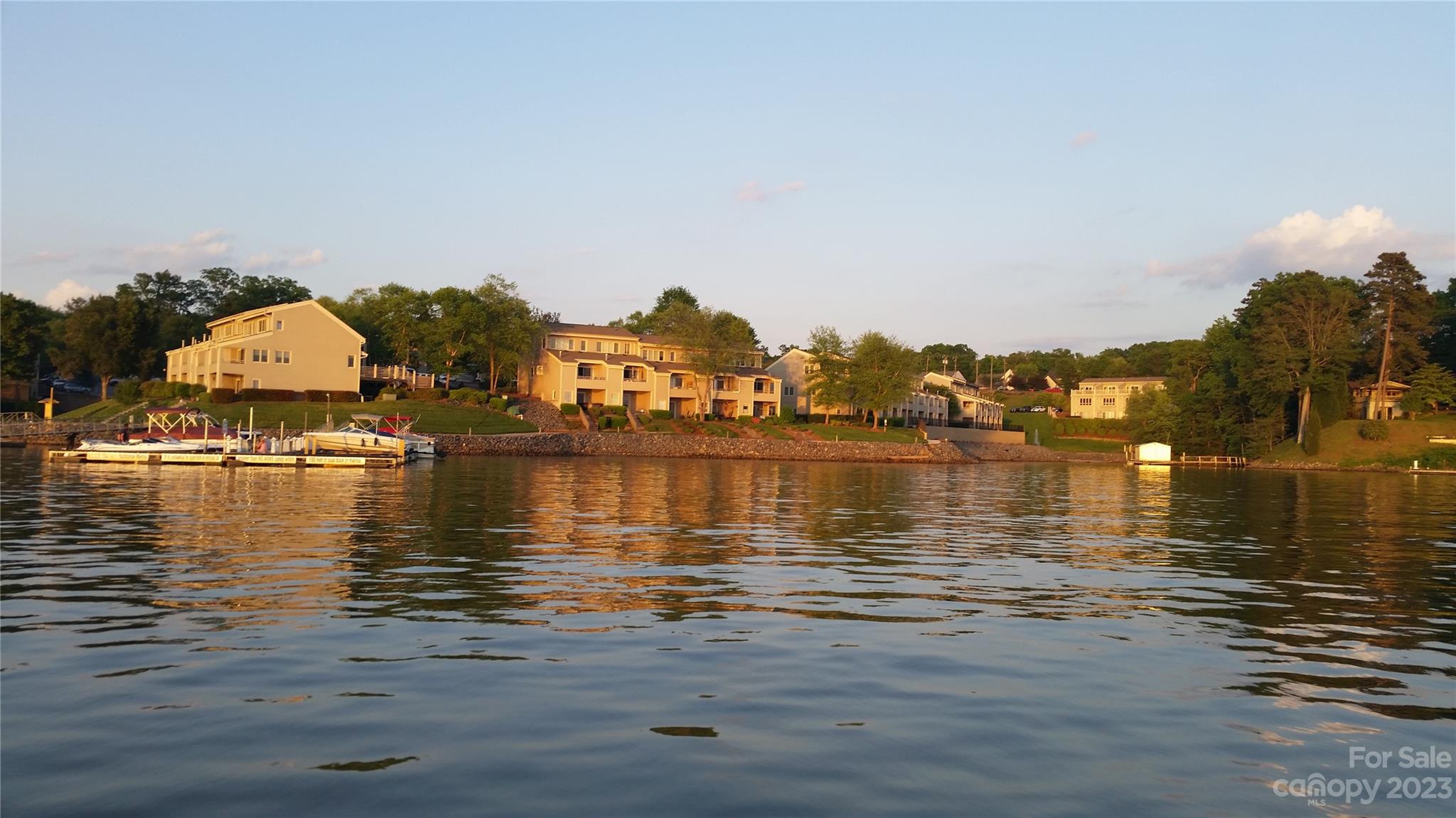 The Yachtsman - Residential