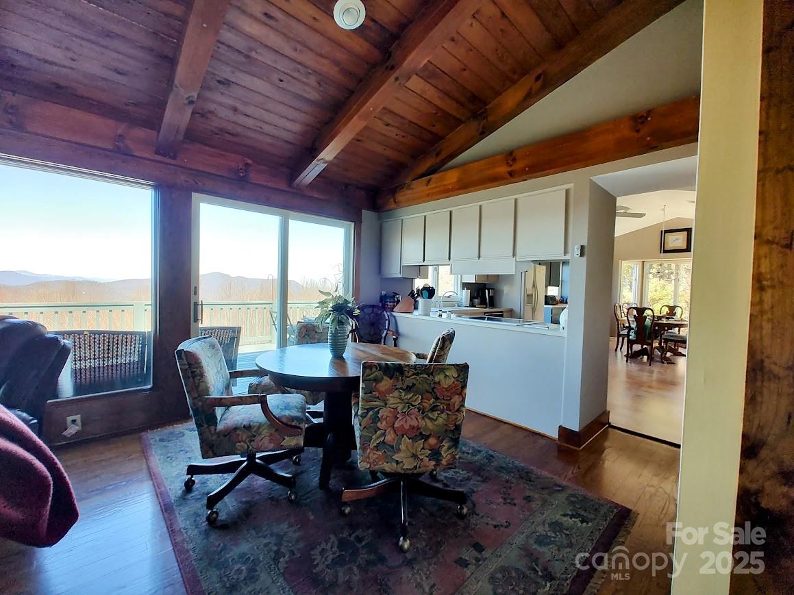 545 Summit Road