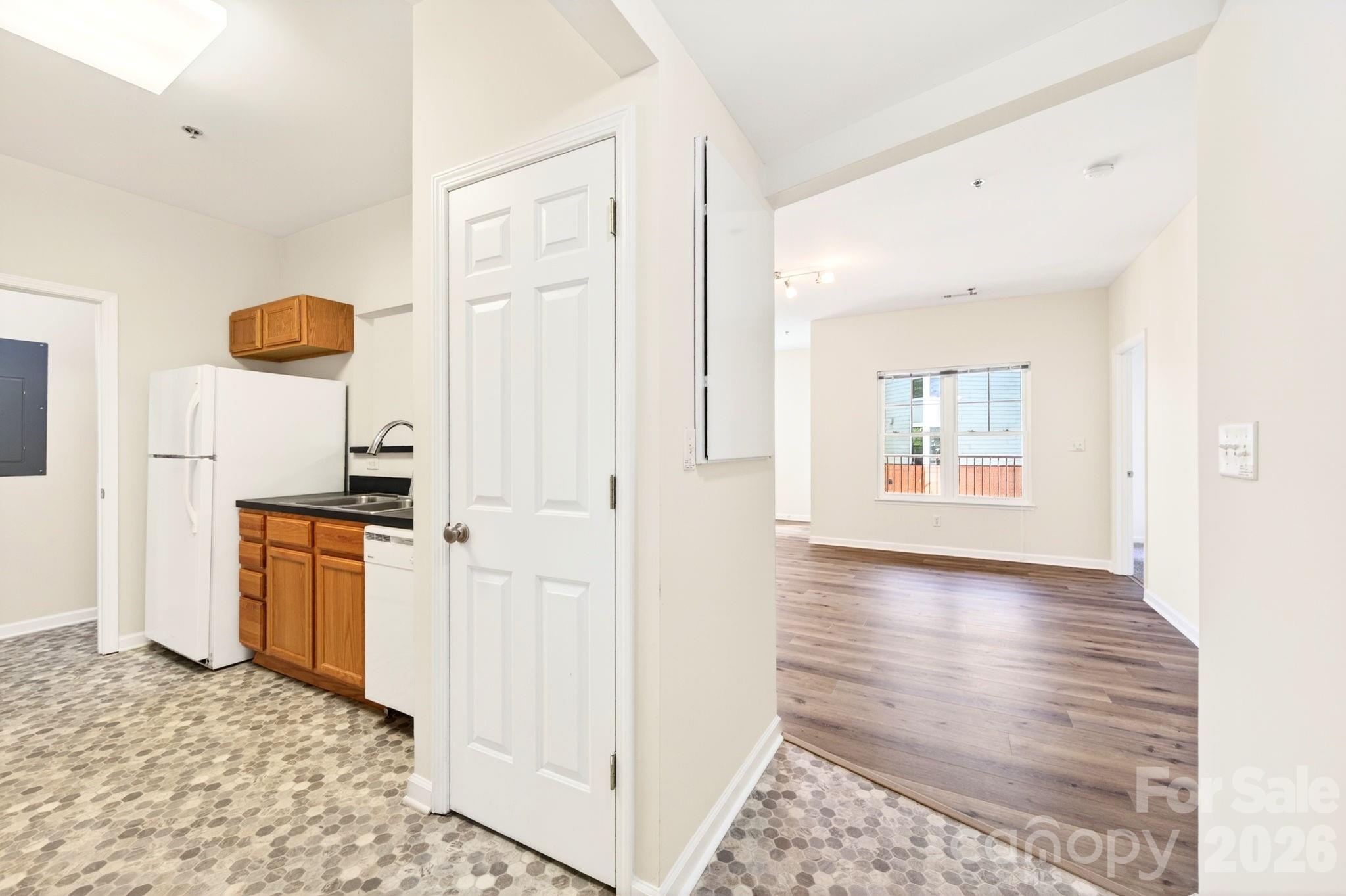 64 Clingman Avenue 202