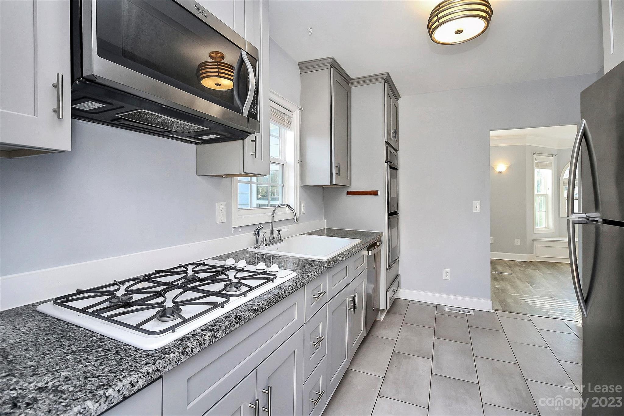 West Blvd - Residential Lease