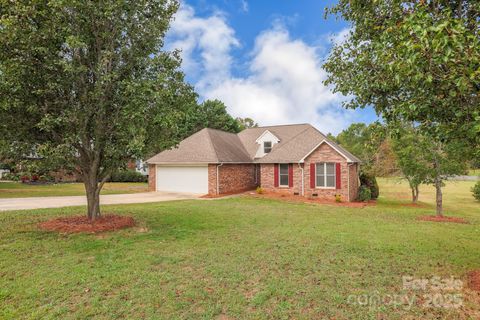 Photo of 794 Hathcock Glen Drive, Oakboro, NC 28129 (MLS # 4315782) Photo of 794 Hathcock Glen Drive, Oakboro, NC 28129 (MLS # 4315782)