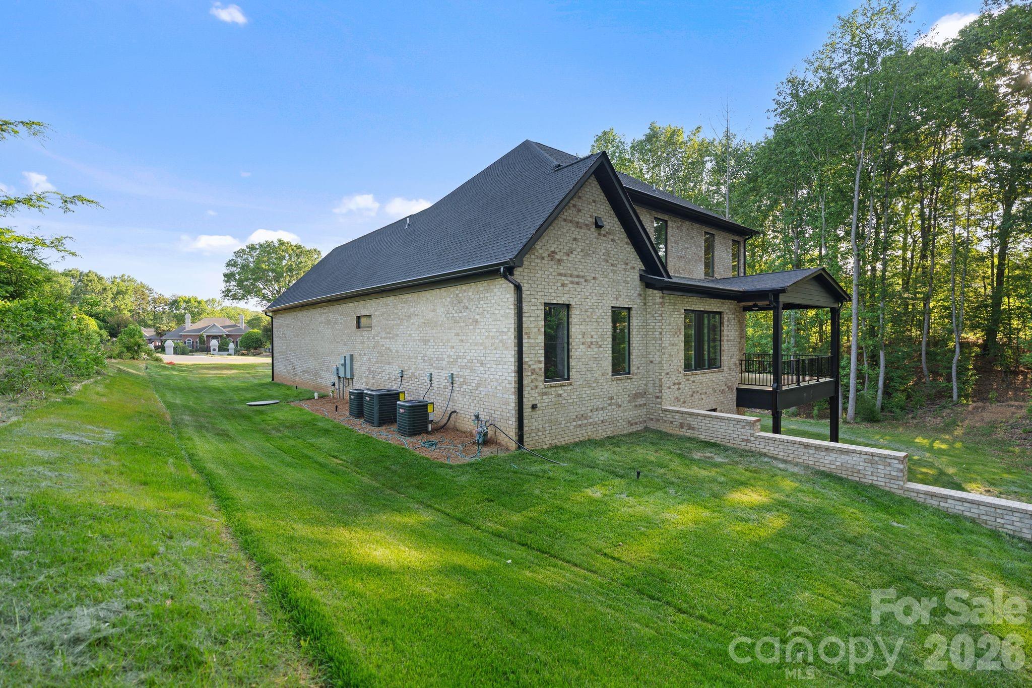 Legacy On The Lake - Residential
