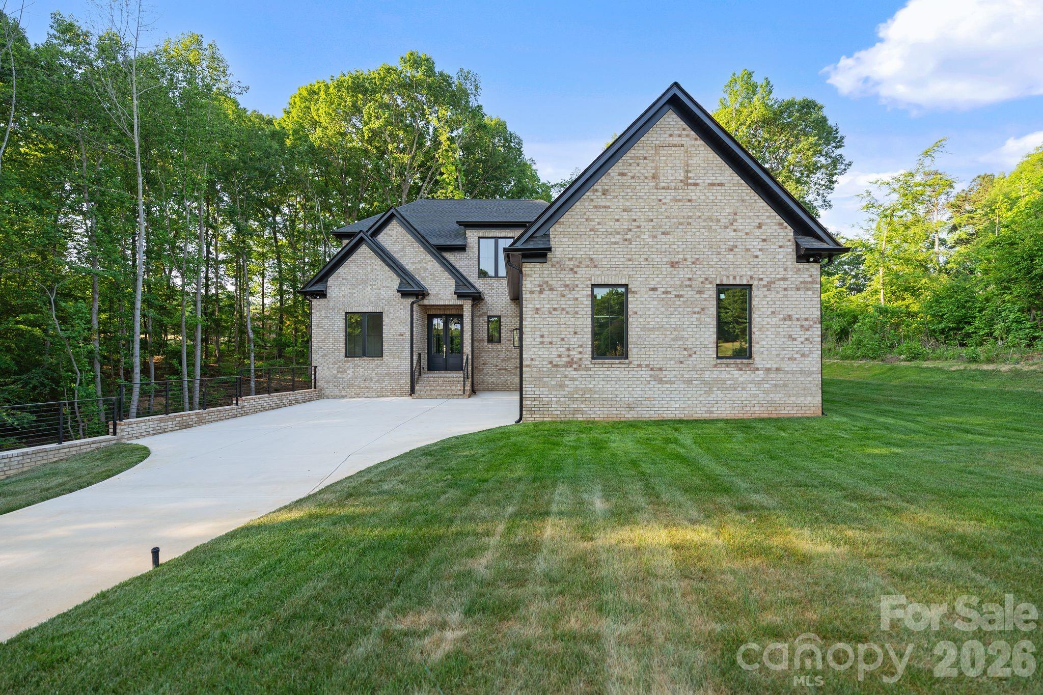 Legacy On The Lake - Residential