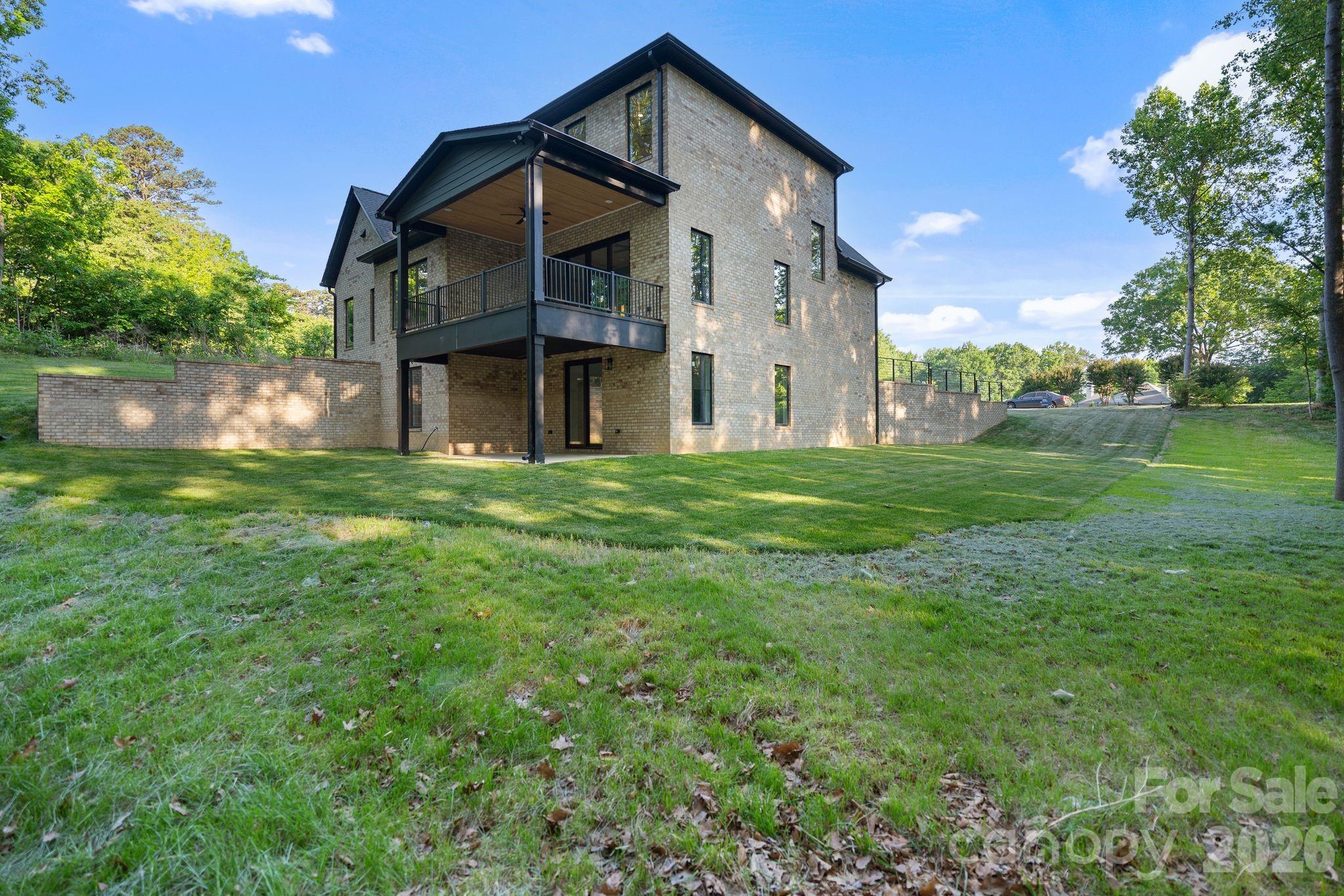 Legacy On The Lake - Residential