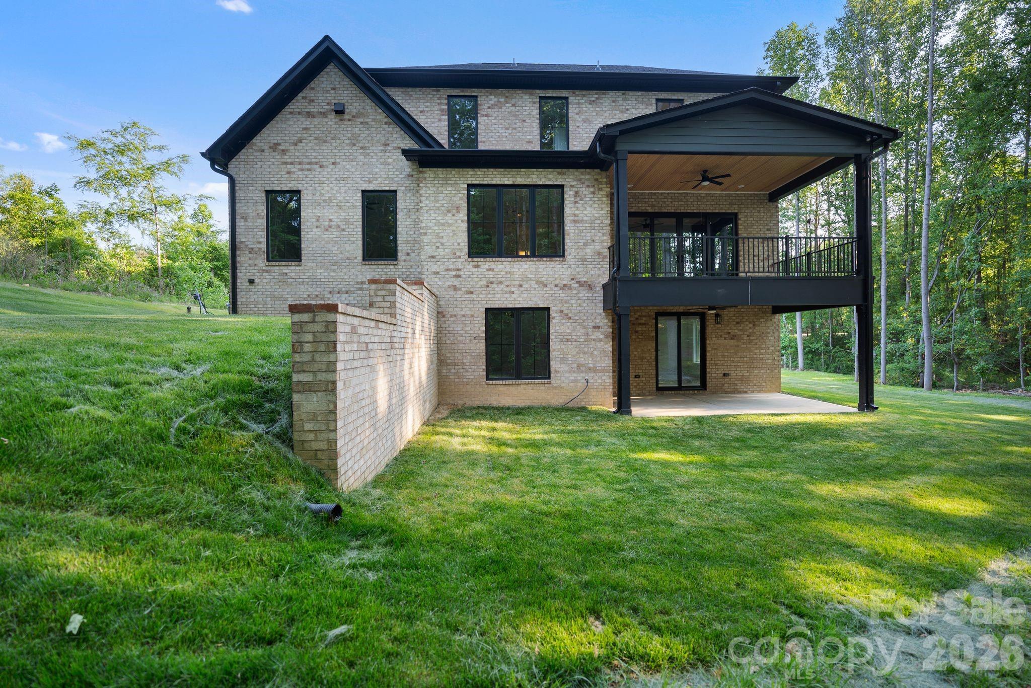 Legacy On The Lake - Residential