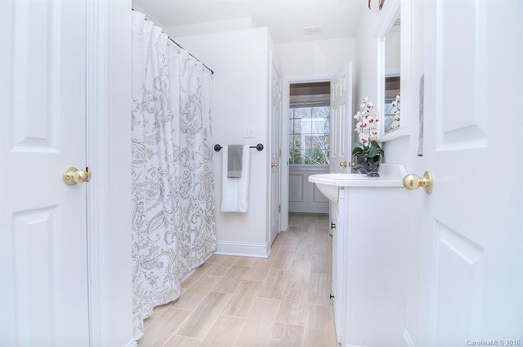 Tega Cay - Residential