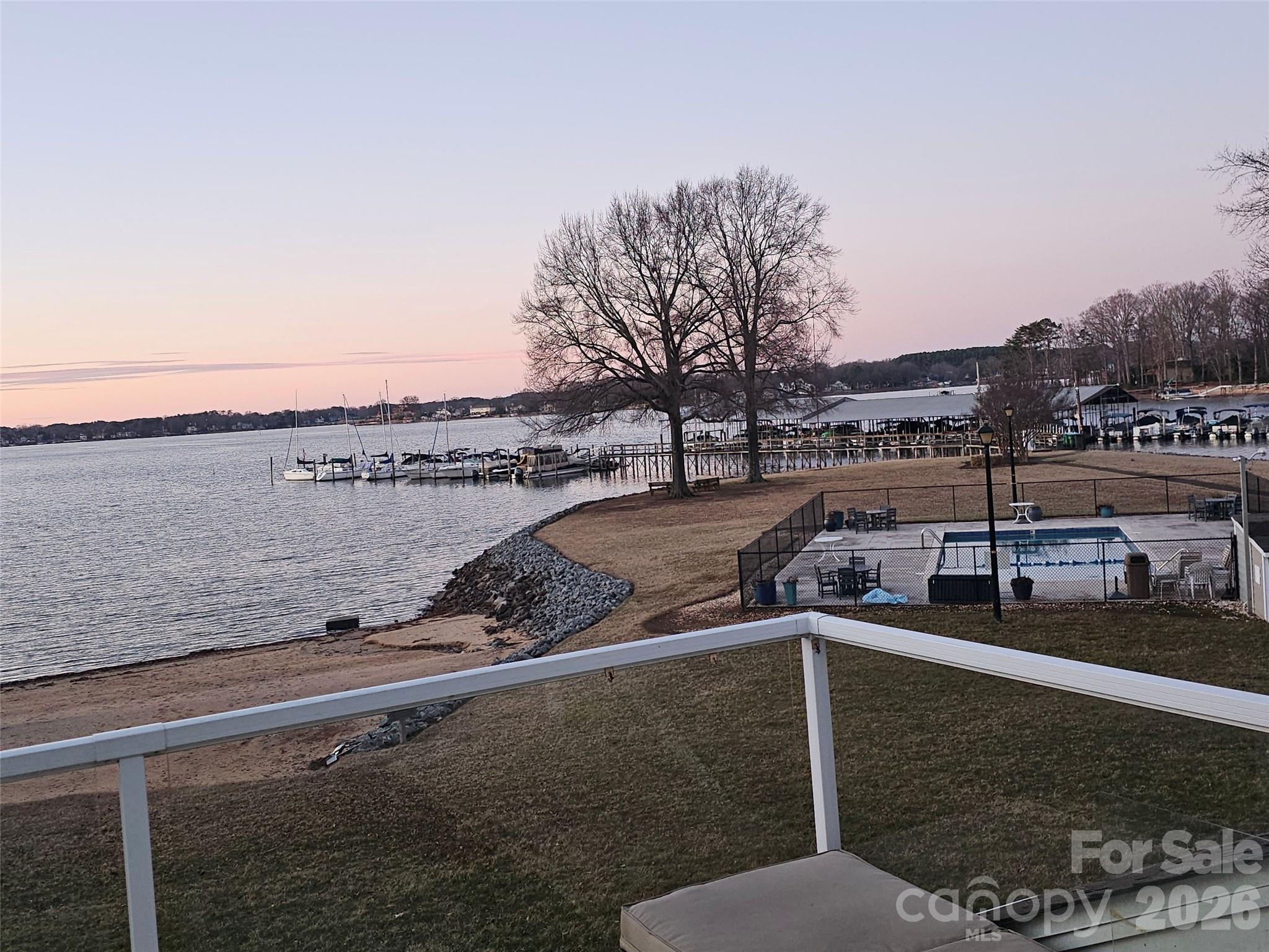 Mariner Villas - Residential