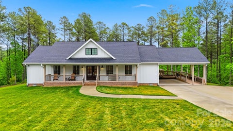 Photo of 2889 Connelly Springs Road, Granite Falls, NC 28630 (MLS # 4435216)