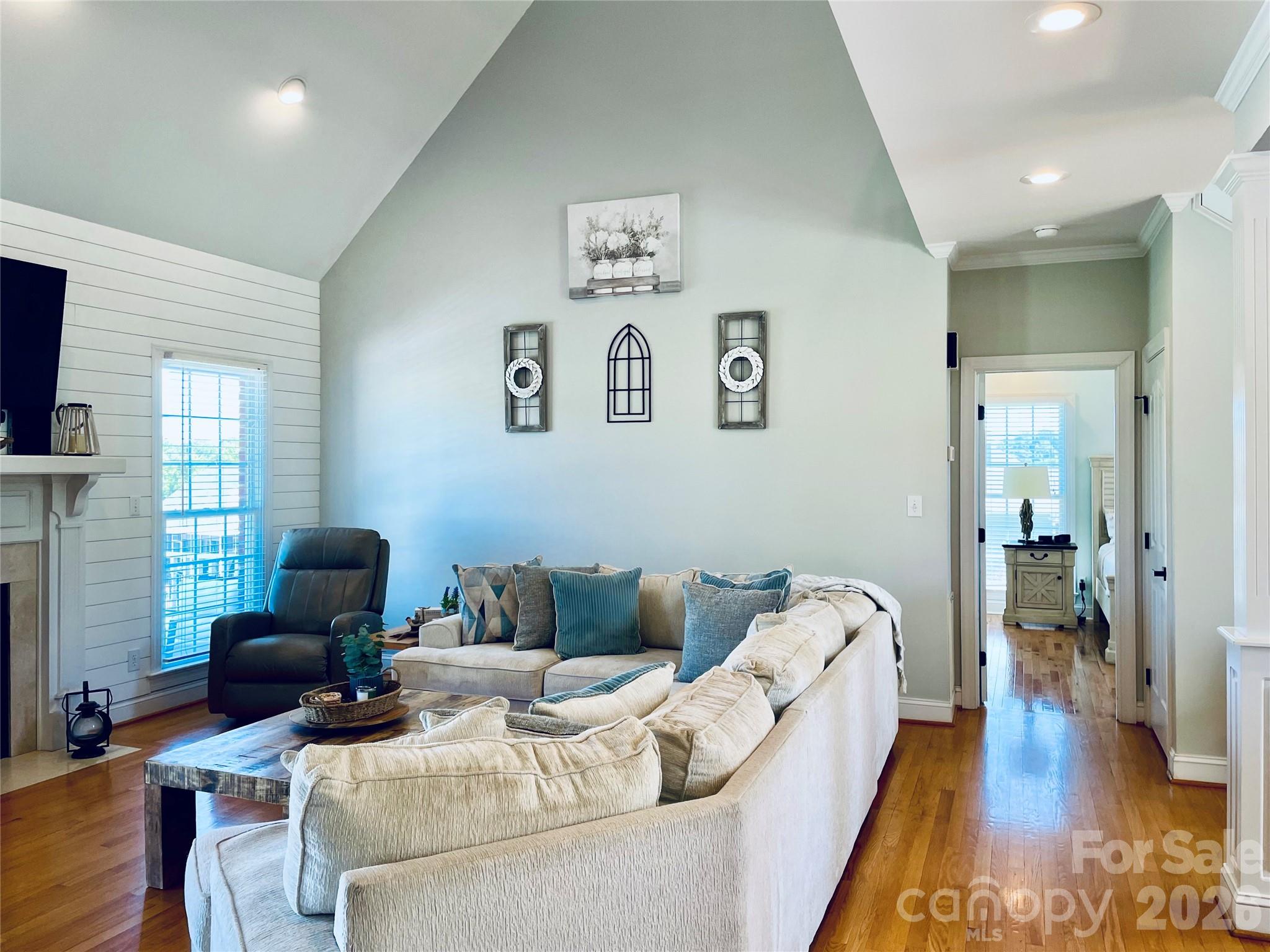 123 Eagles Terrace