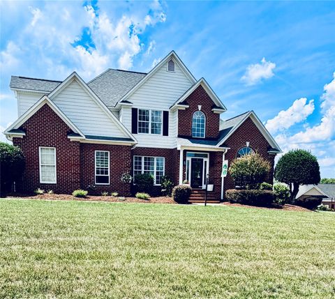 Photo of 123 Eagles Terrace, Shelby, NC 28150 (MLS # 4390618)