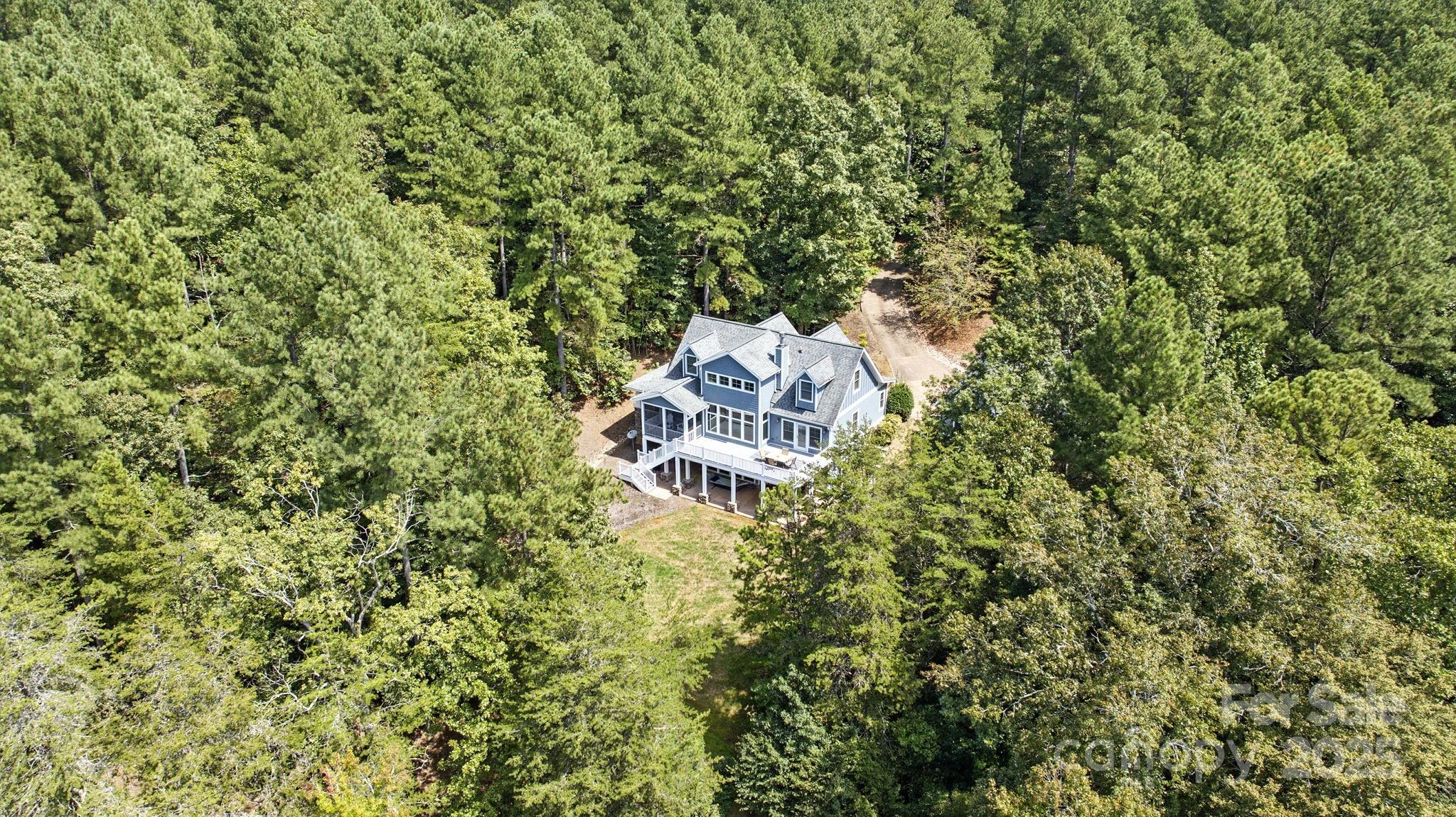 Paradise Harbor - Residential