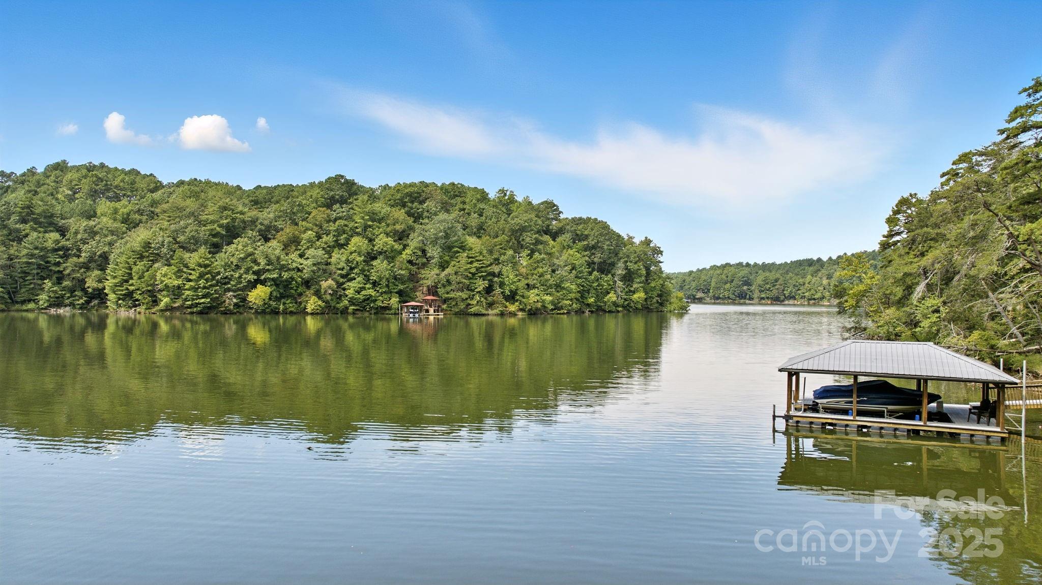 Paradise Harbor - Residential