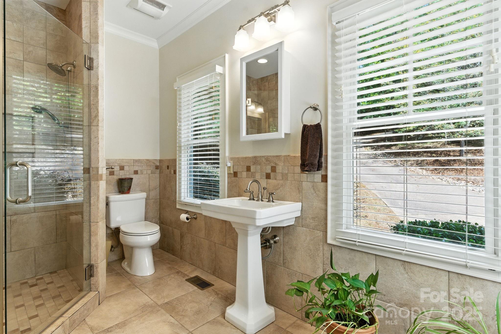 Paradise Harbor - Residential