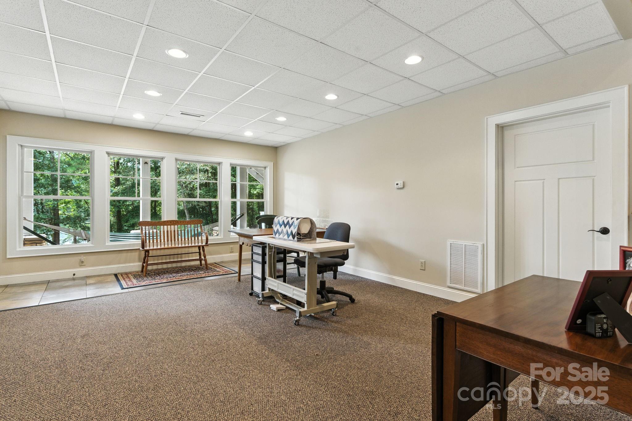 Paradise Harbor - Residential