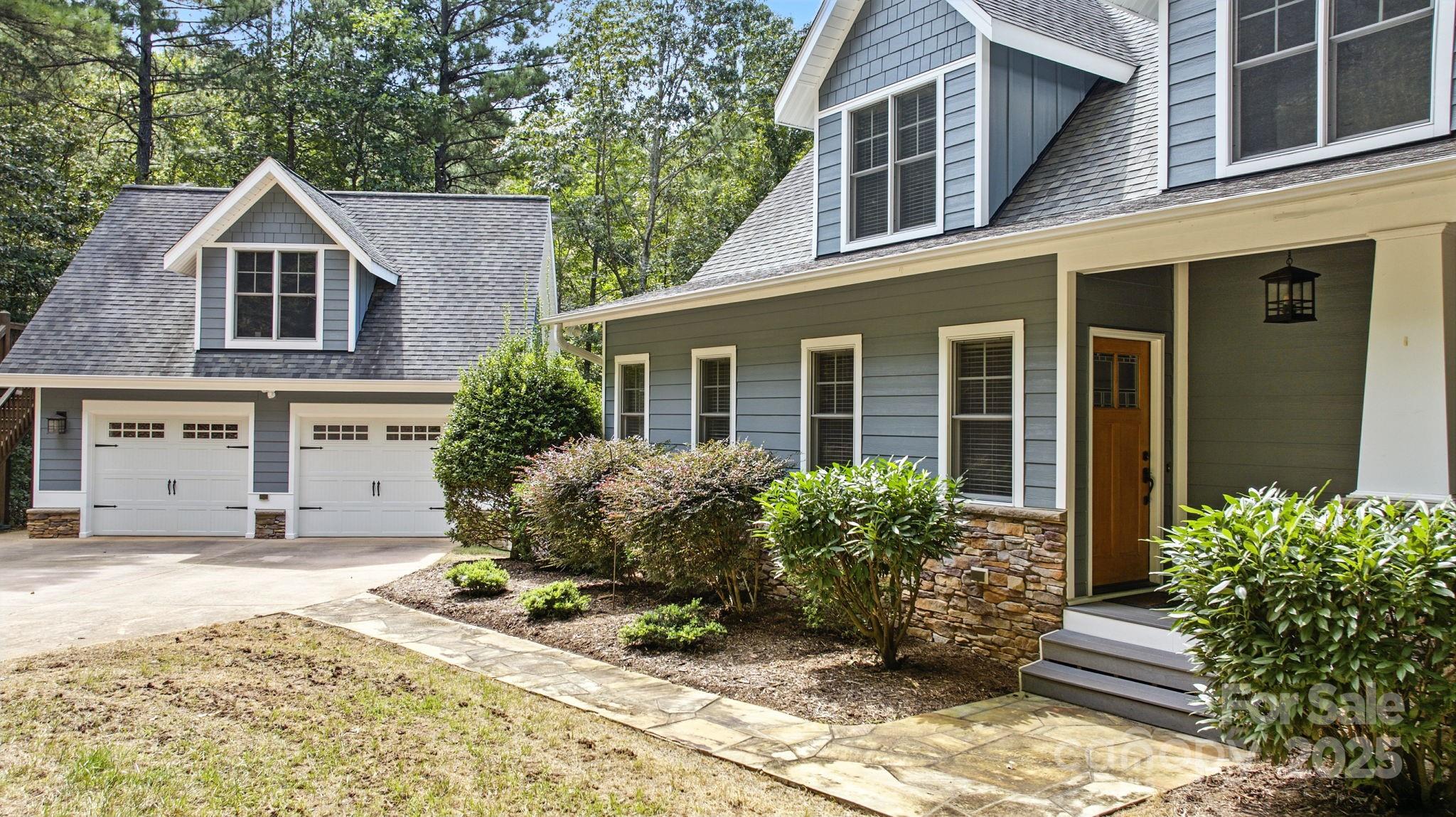 Paradise Harbor - Residential