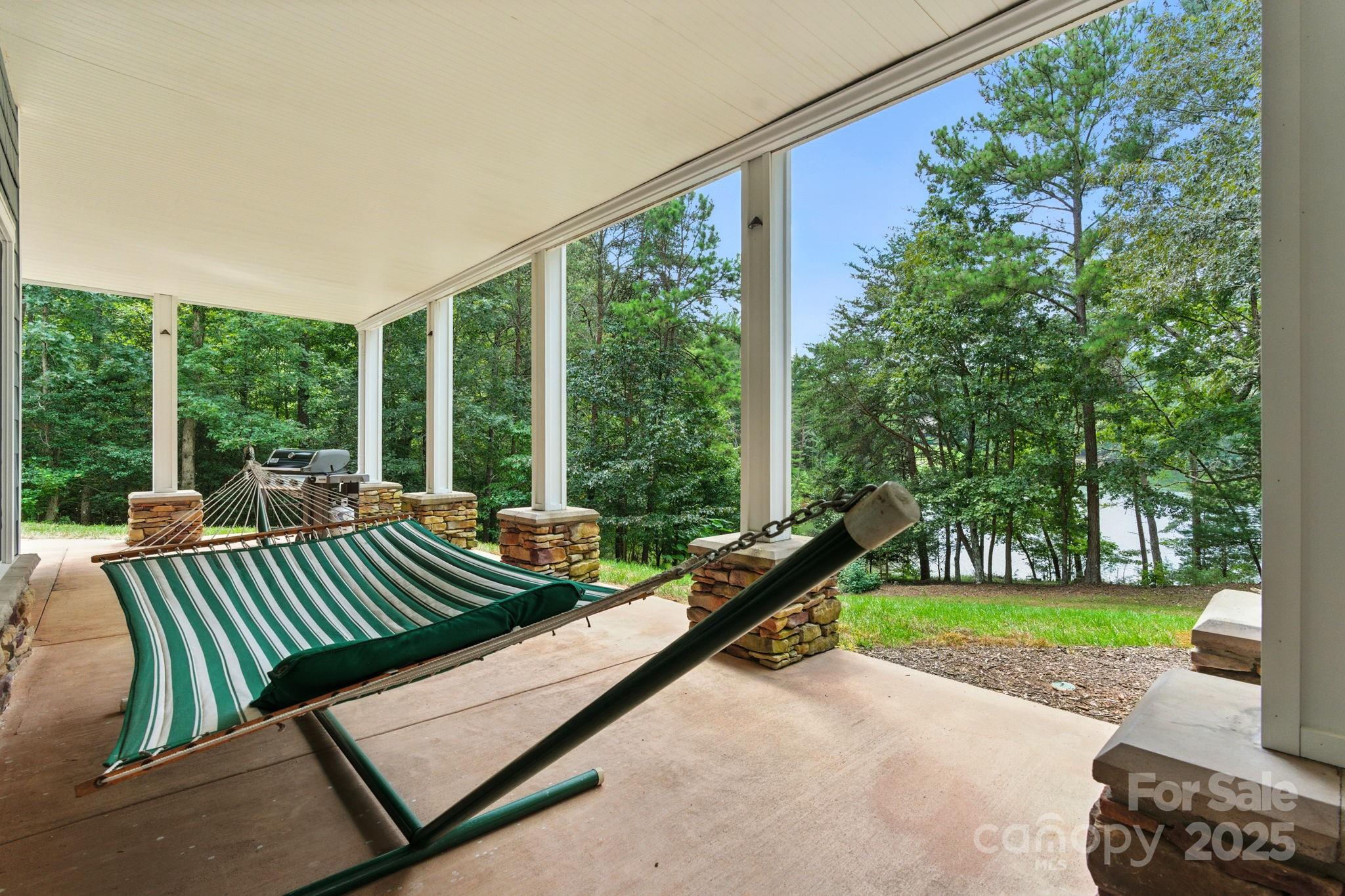 Paradise Harbor - Residential