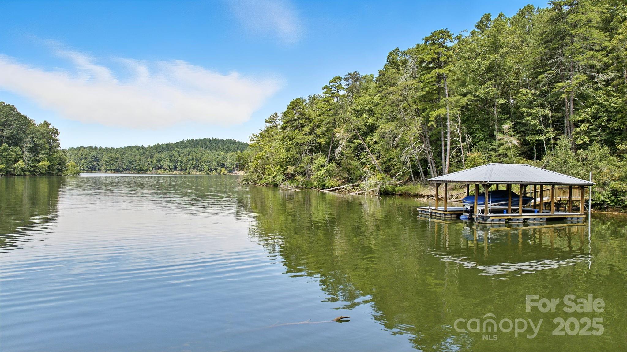 Paradise Harbor - Residential