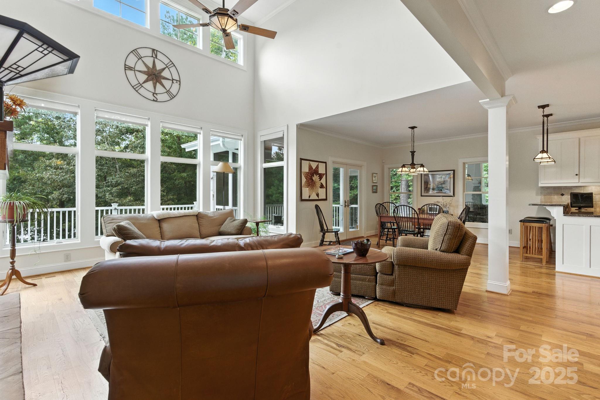 Paradise Harbor - Residential