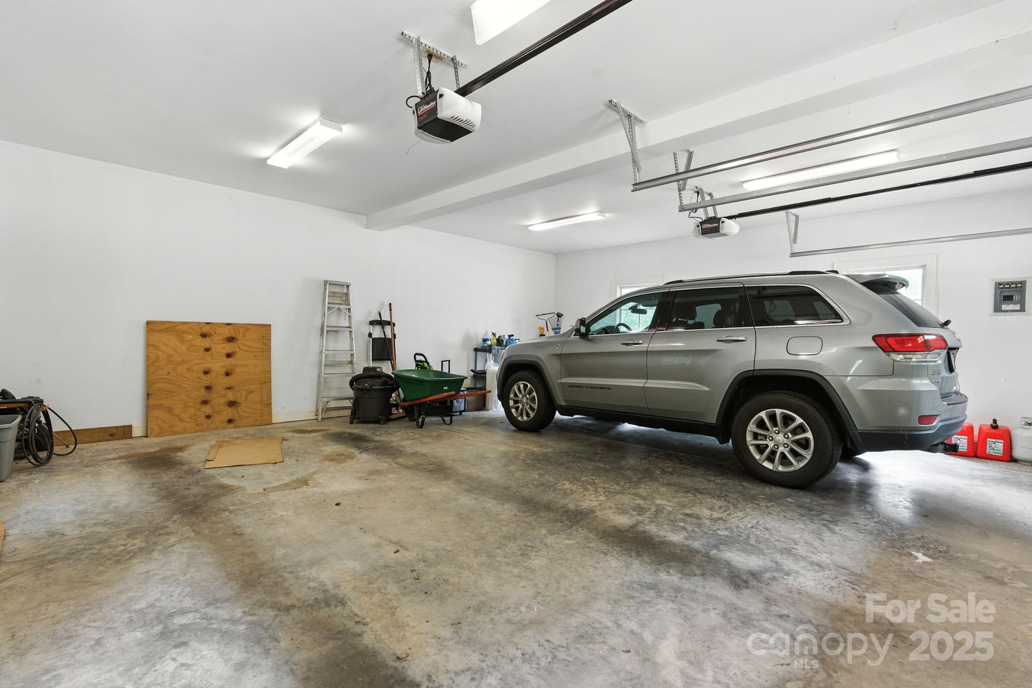 Paradise Harbor - Residential