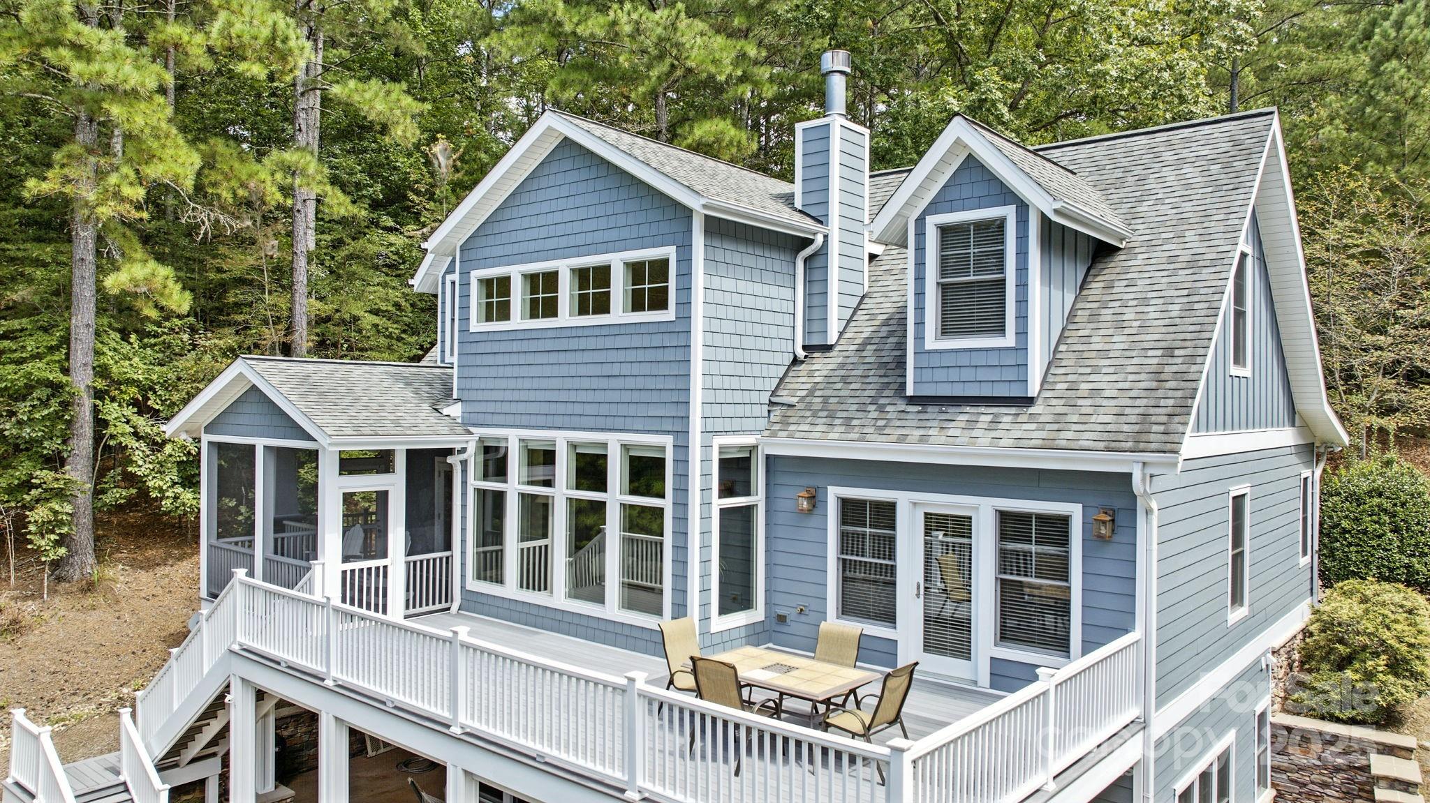 Paradise Harbor - Residential