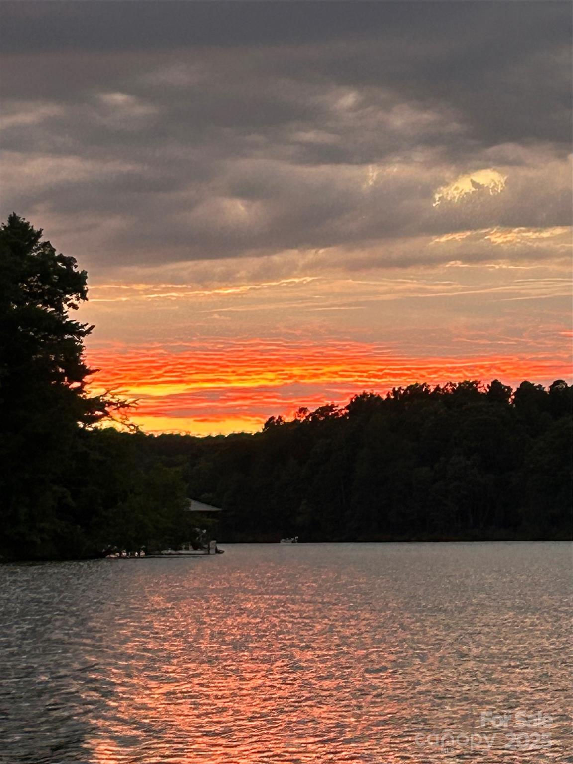 Paradise Harbor - Residential
