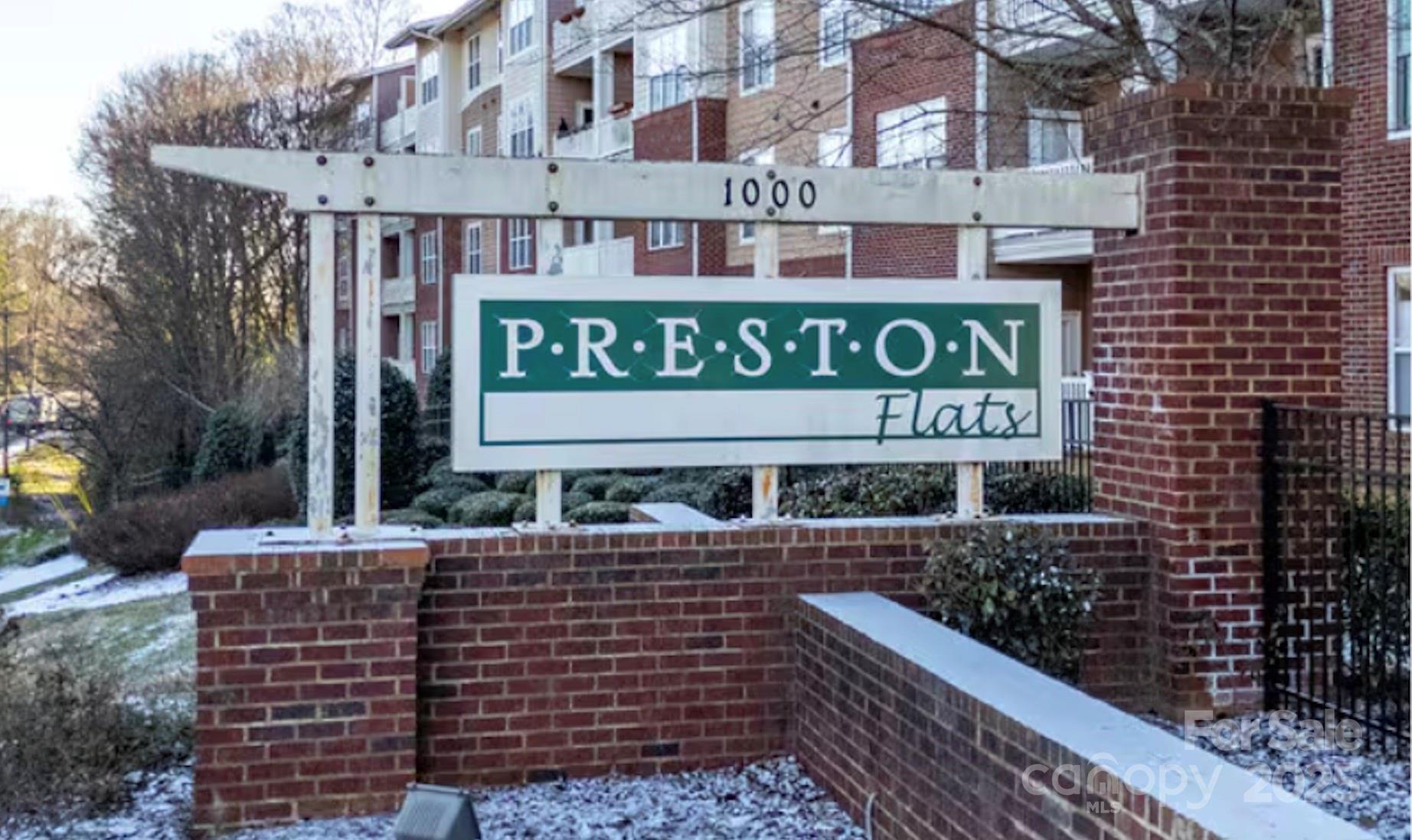 1000 E Woodlawn Road 402