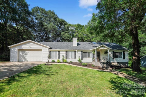 Photo of 206 Price Street, Mount Holly, NC 28120 (MLS # 4413294)