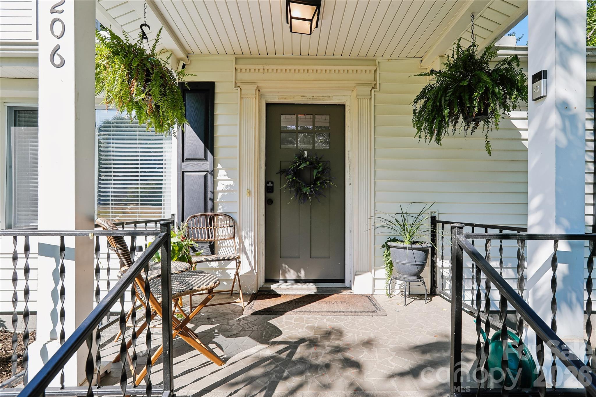 206 Price Street