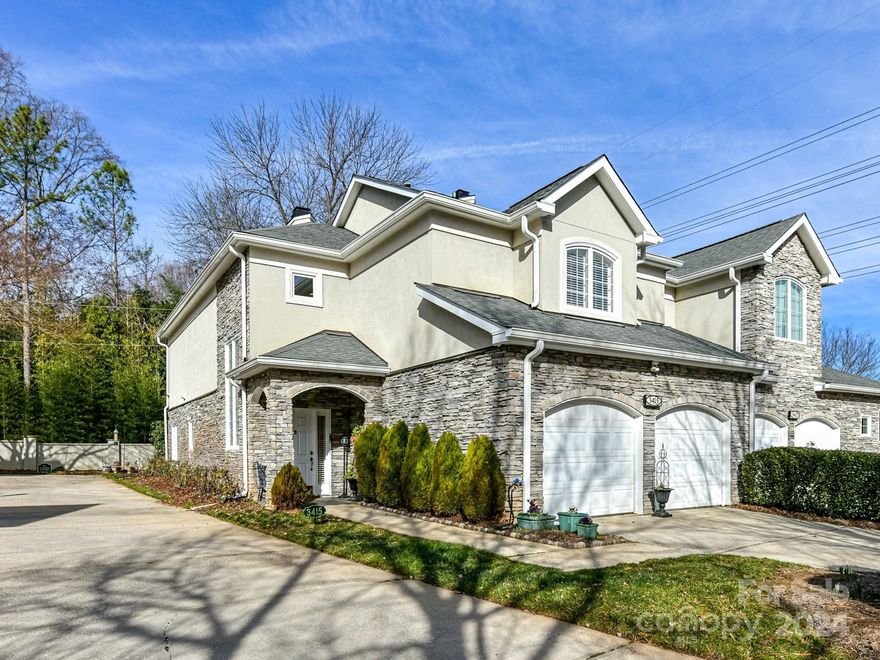 Southpark Hidden Gem. This lovely 2 story townhome in desirable Southpark is minutes away from shopping, upscale and casual restaurants, Piedmont Center, Southpark Mall and a short drive to the Lynx Blue Line. The 2 story entry is filled with natural light and leads to a dining area with a wet bar and a large great room looking out to a patio filled with mature landscaping. The large kitchen has generous counter space, plenty of cabinetry and a large walk-in pantry. The breakfast area overlooks the tree lined private patio. All bedrooms and laundry room are on the 2nd floor. The primary bedroom has two walk-in closets. Bonus features include a steam shower and garden tub in the primary bathroom, patio irrigation system, landscape lighting in both front entry and patio, built in ceiling speakers in great room and a professionally installed security system. If you're looking for a comfortable yet stylish home in an urban location, look no further. COME, SEE, BUY...