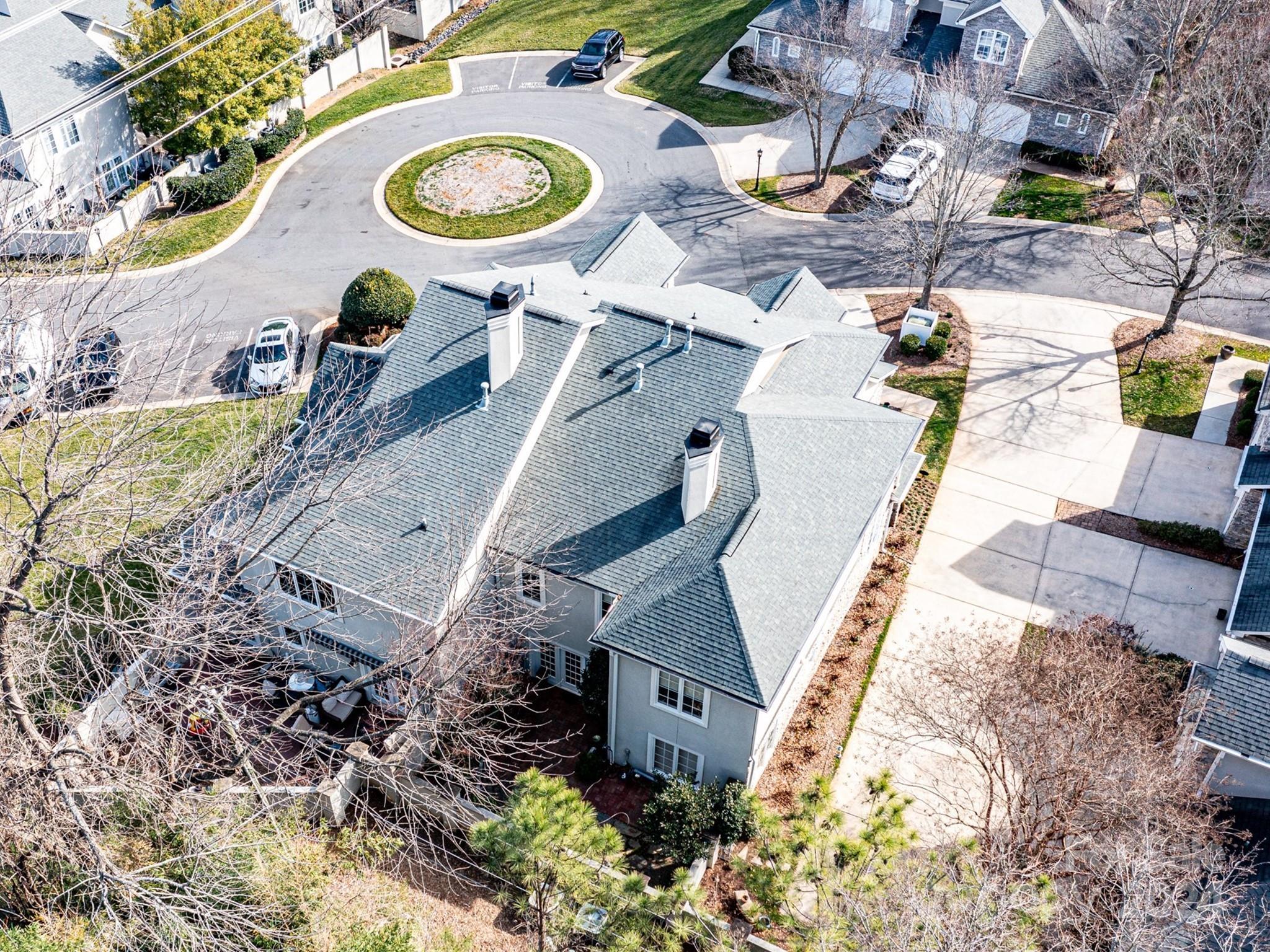 Royal Crest - Residential