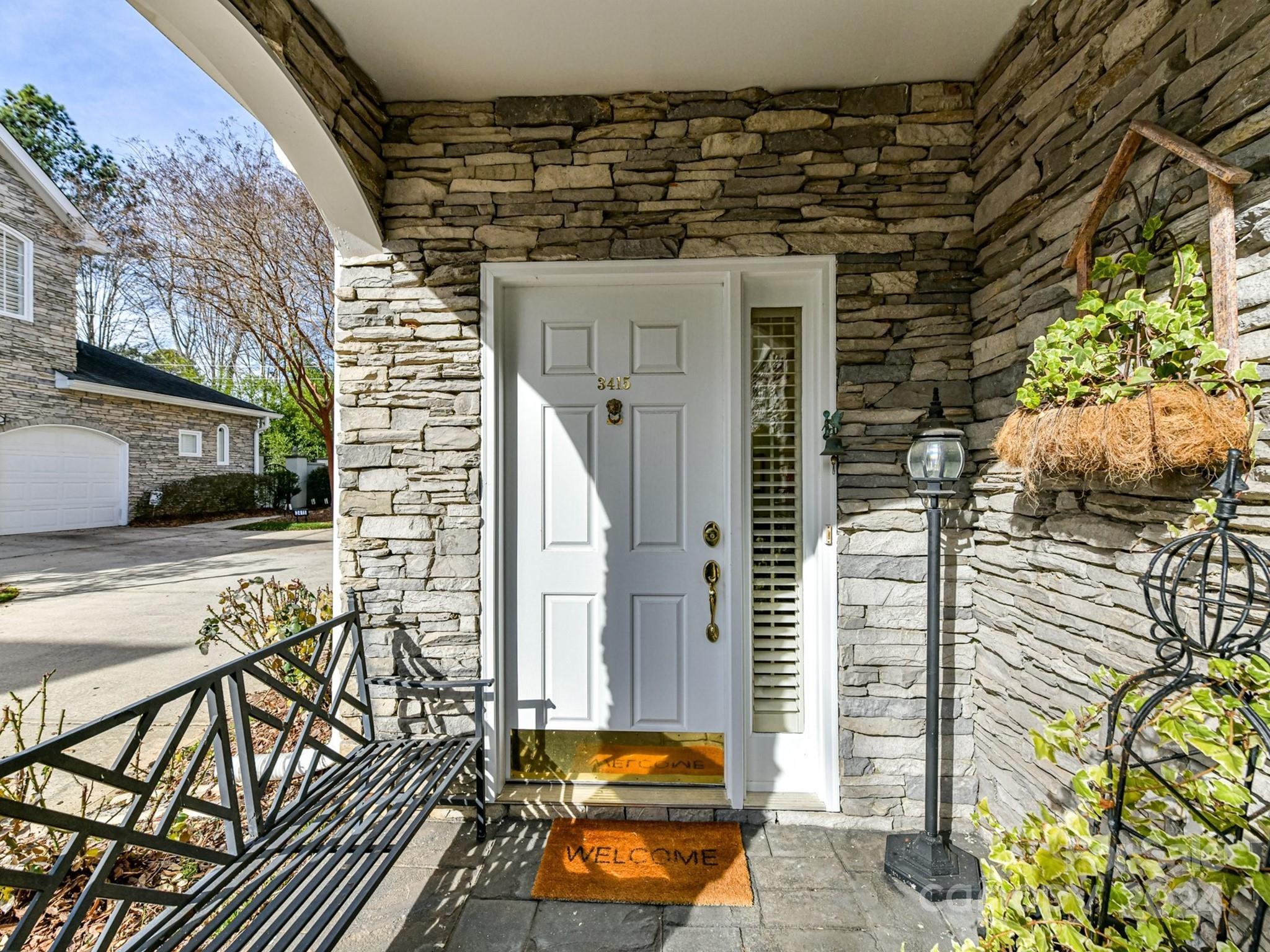 Royal Crest - Residential