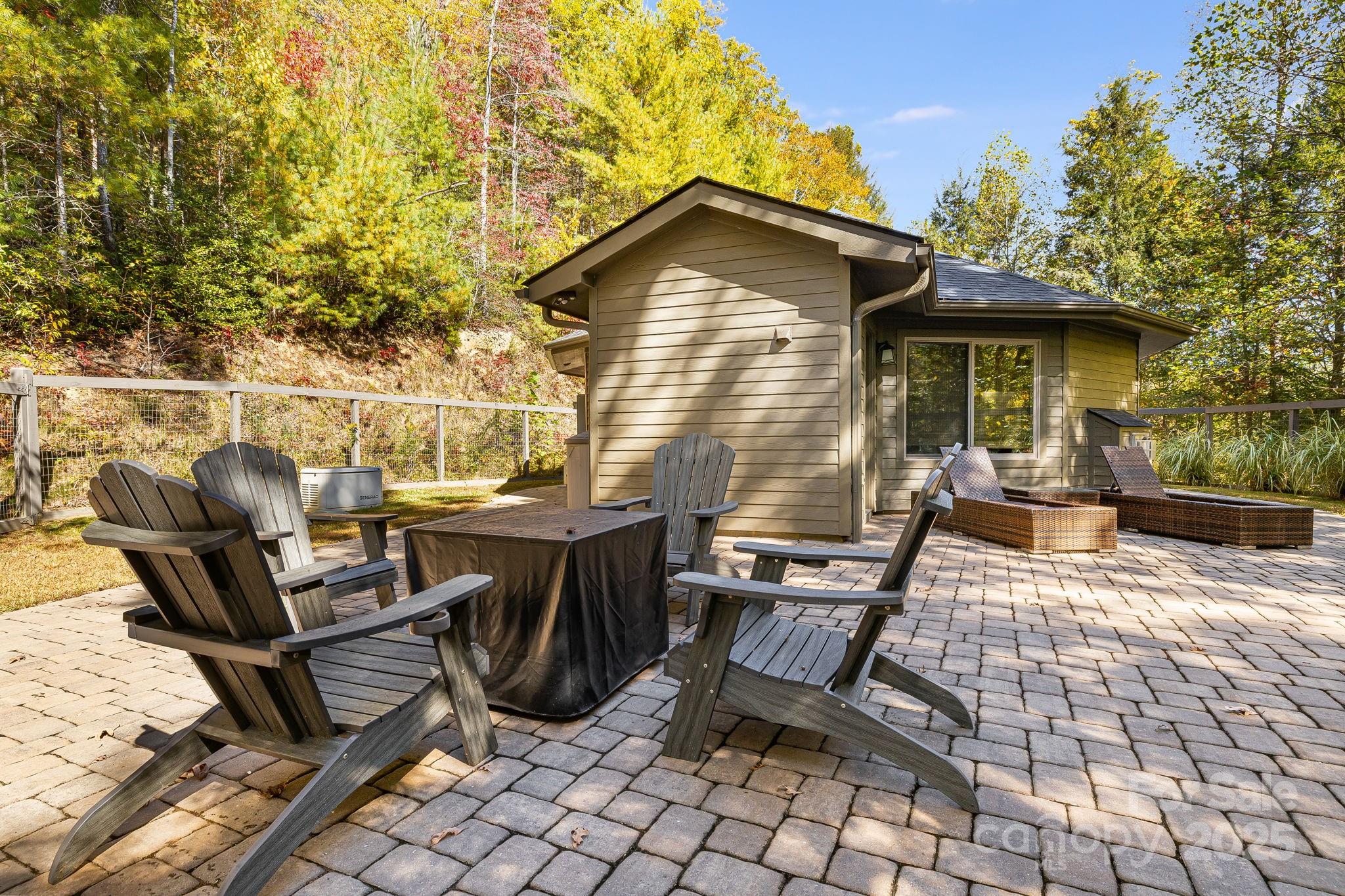 Laurel River Crossing - Residential