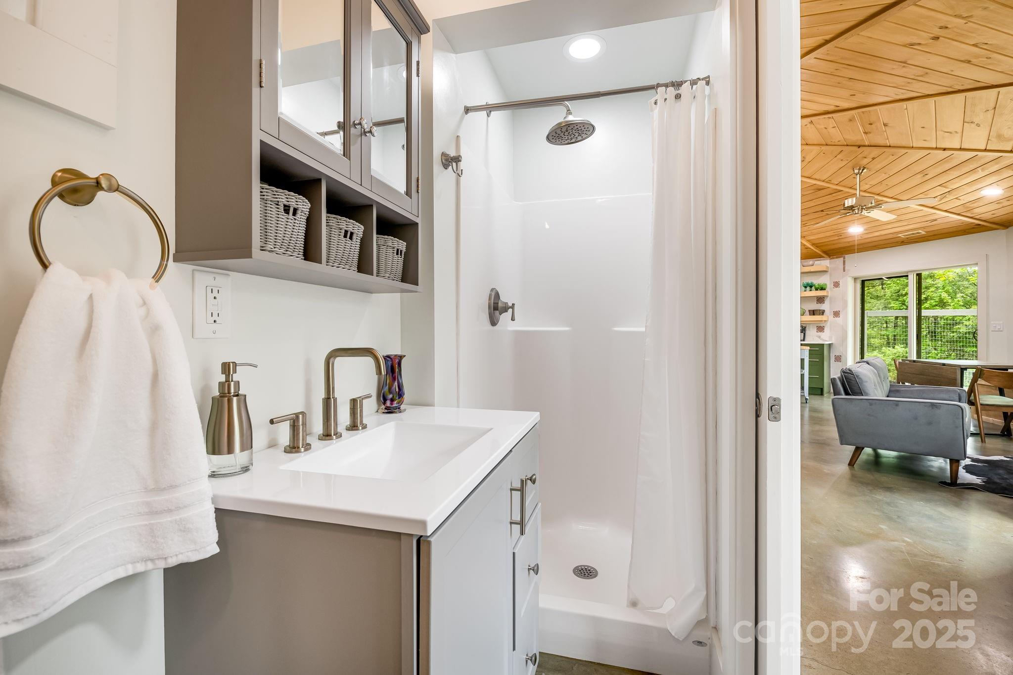 Laurel River Crossing - Residential