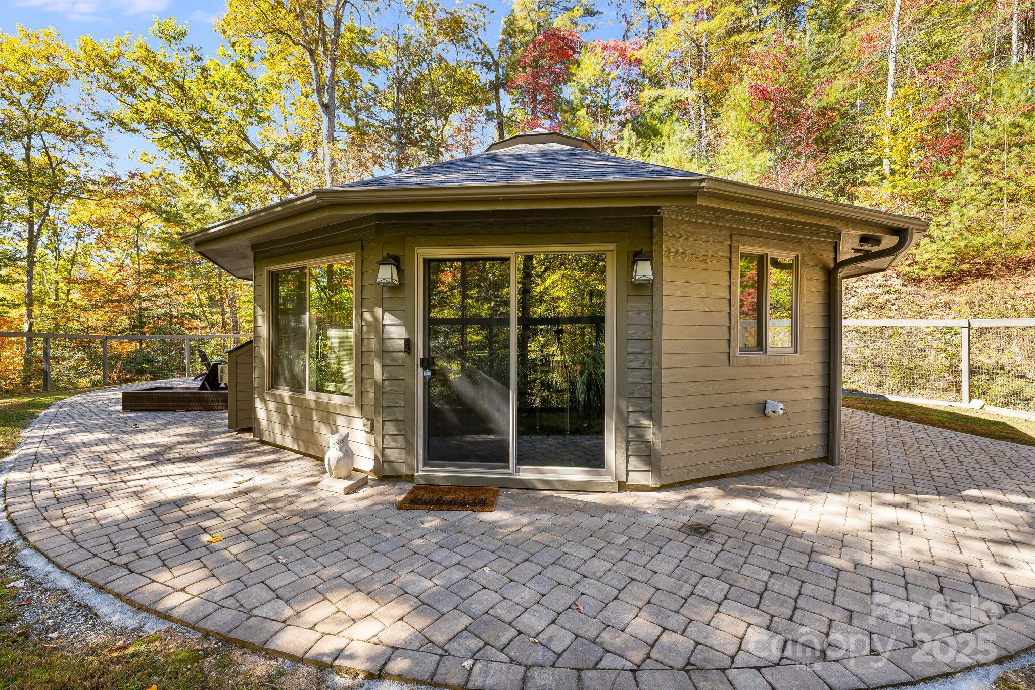 Laurel River Crossing - Residential