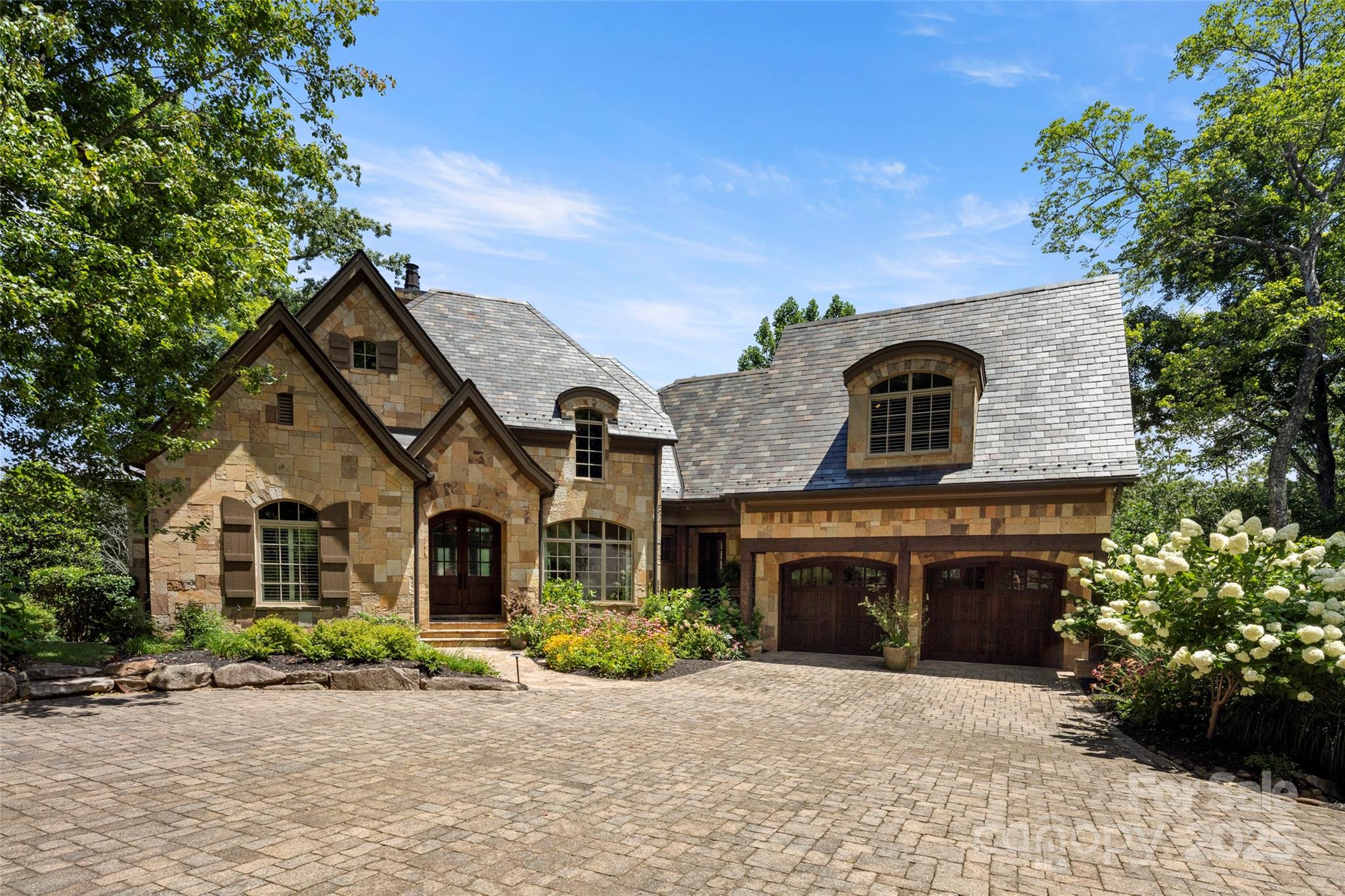 1829 Bella Vista Court