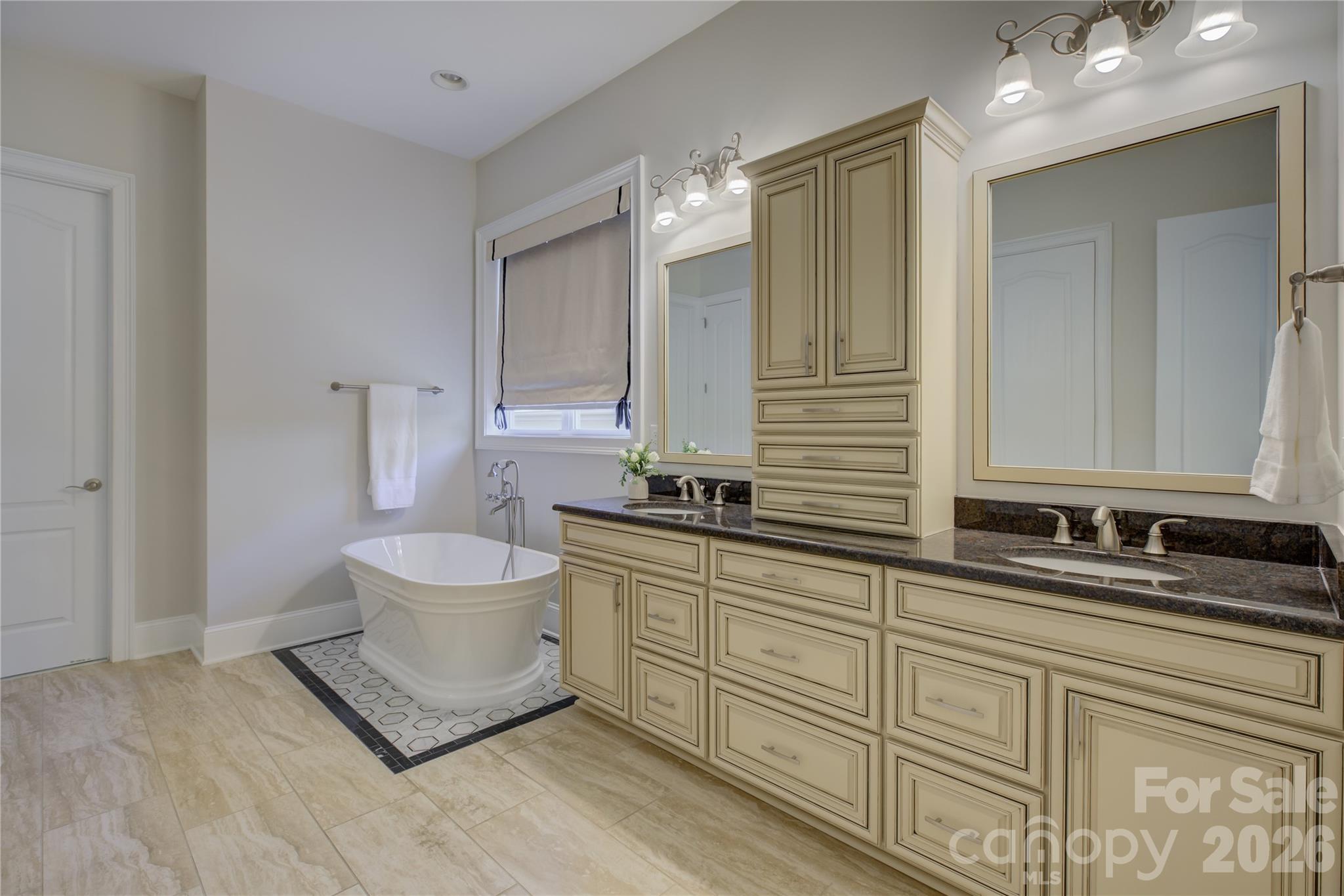 Regency at Palisades - Residential