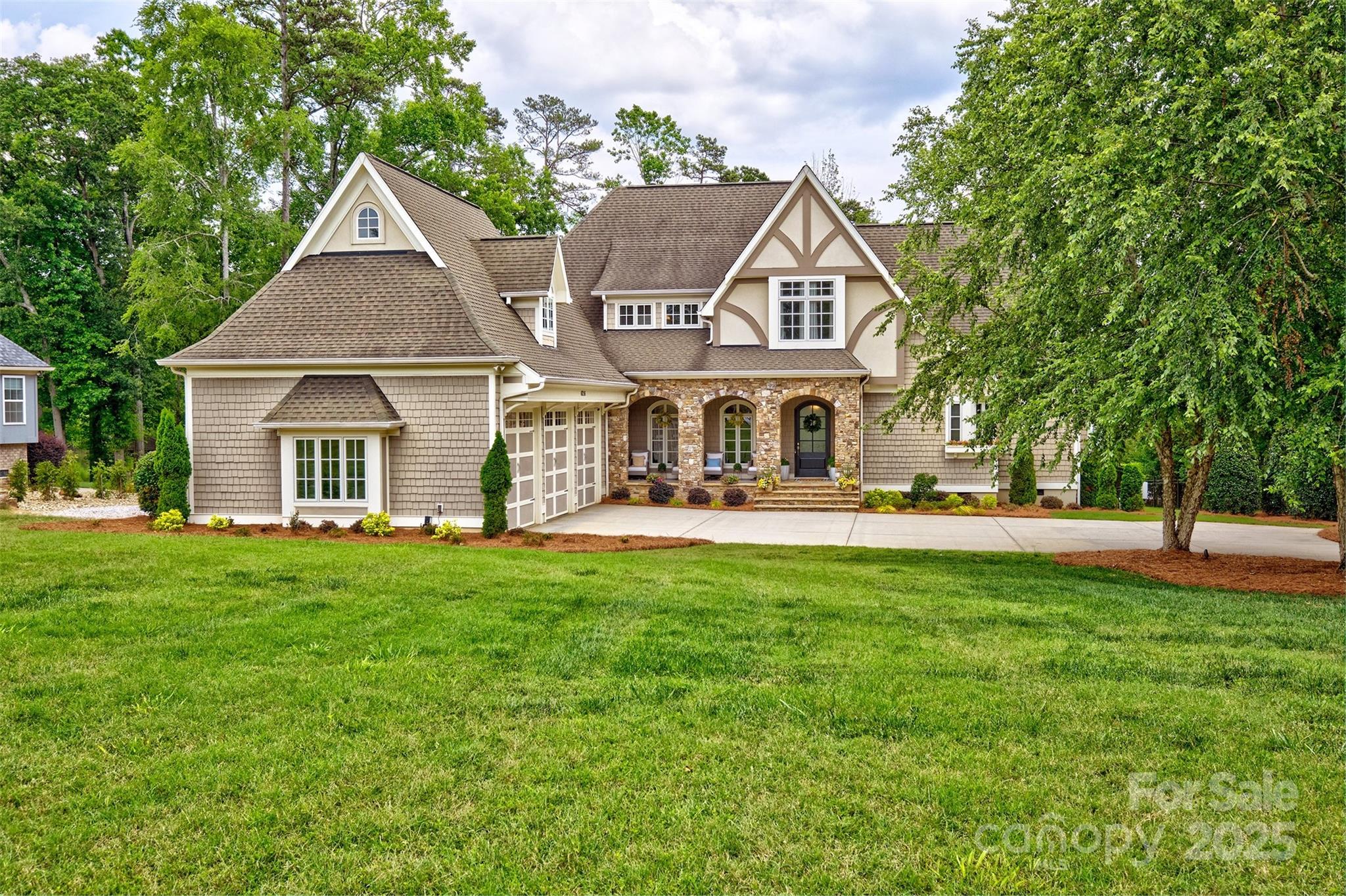 6216 North Road