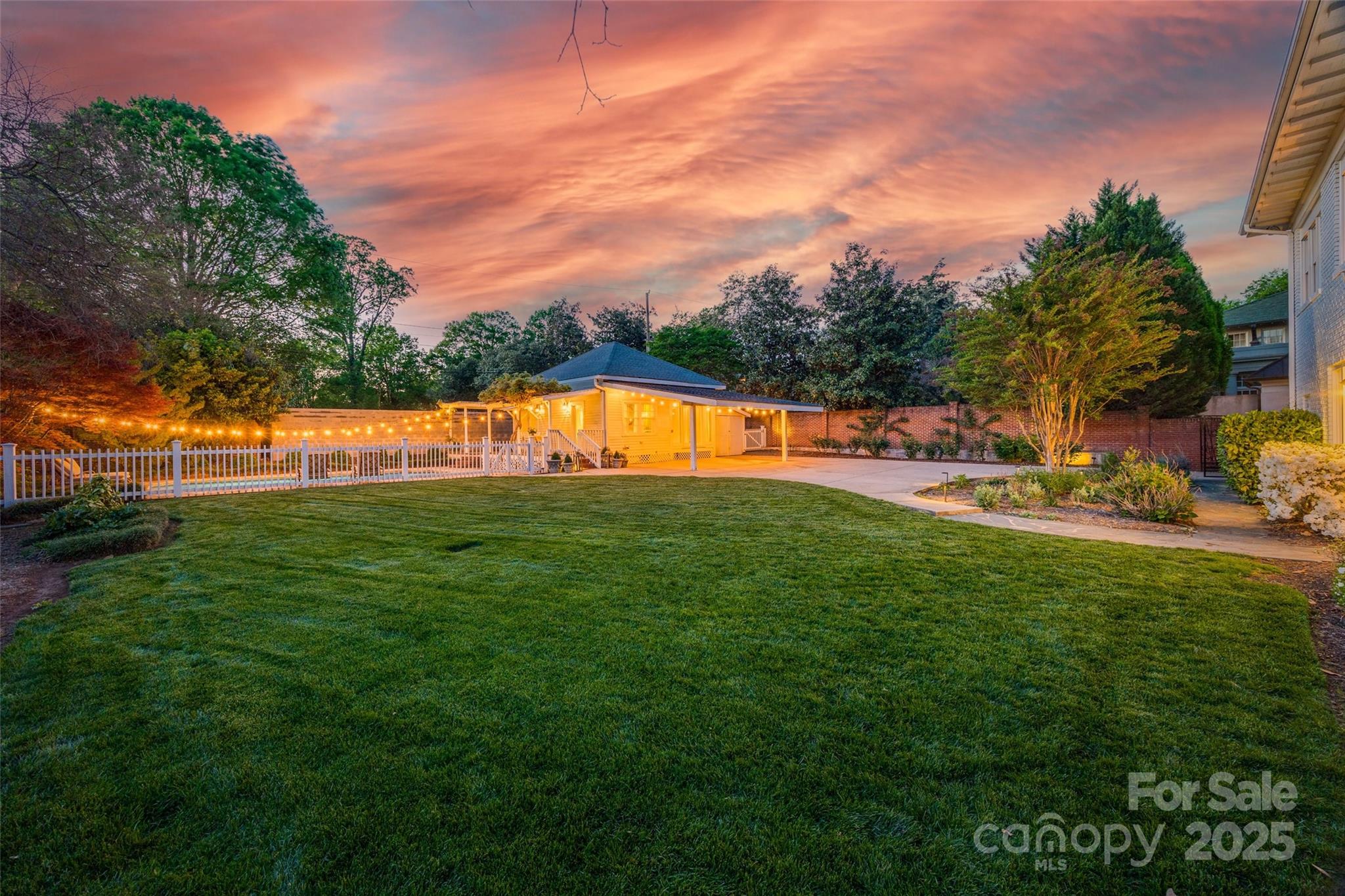 Myers Park - Residential