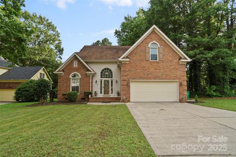 8731 Sheltonham Way Charlotte NC 28216