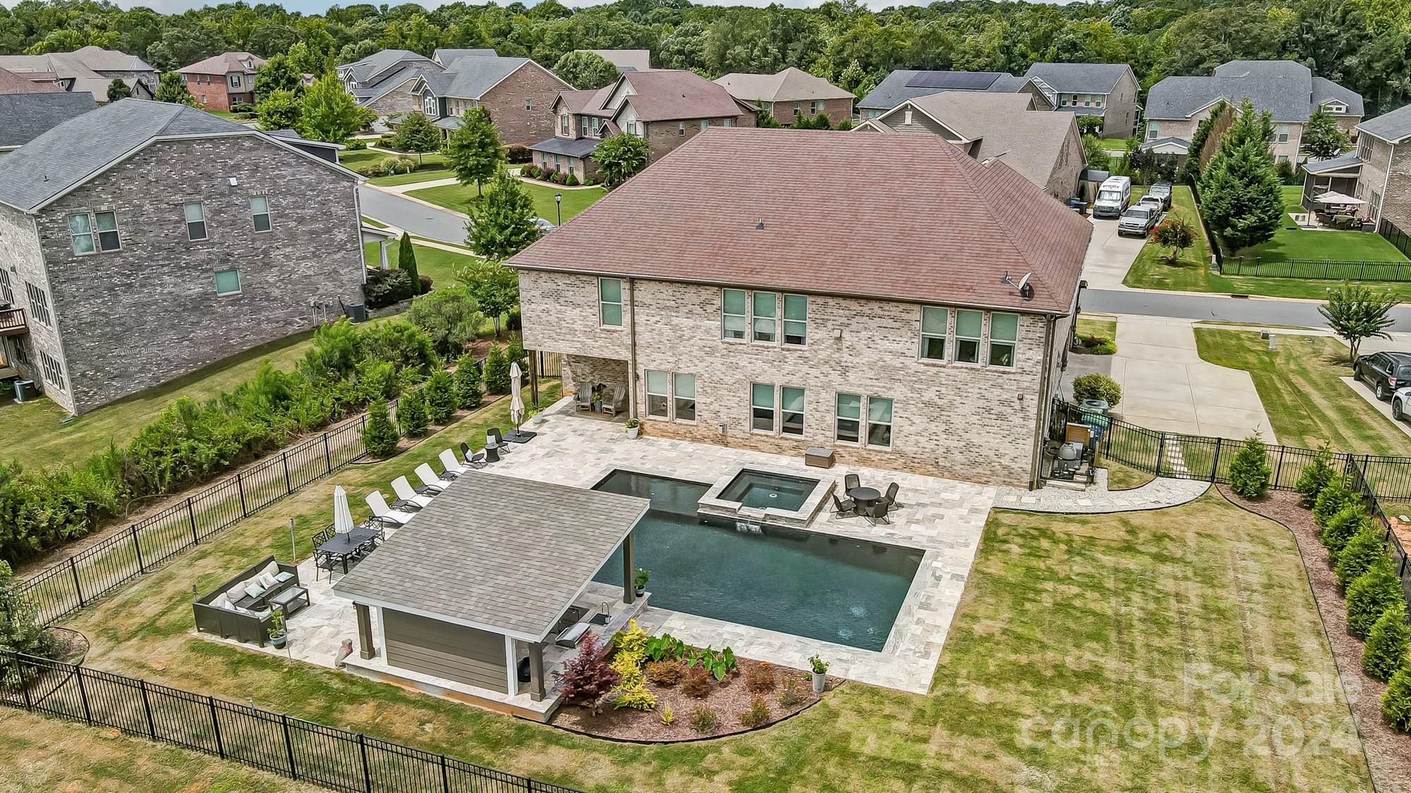 The Preserve At Riverchase - Residential