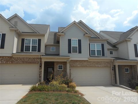 Photo of 6538 Portland Rose Lane, Charlotte, NC 28210 (MLS # 4365509)