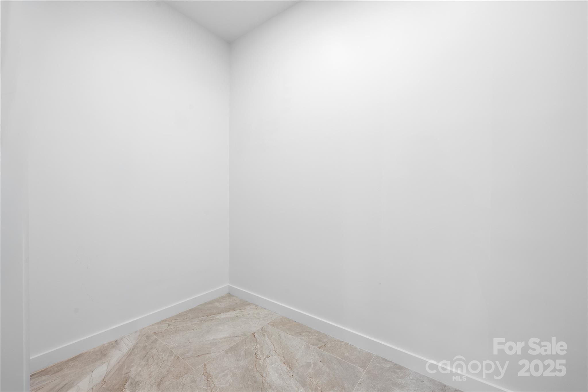 Boone, North Carolina 28605, United States, 3 Bedrooms Bedrooms, ,5 BathroomsBathrooms,Residential,Active,231889