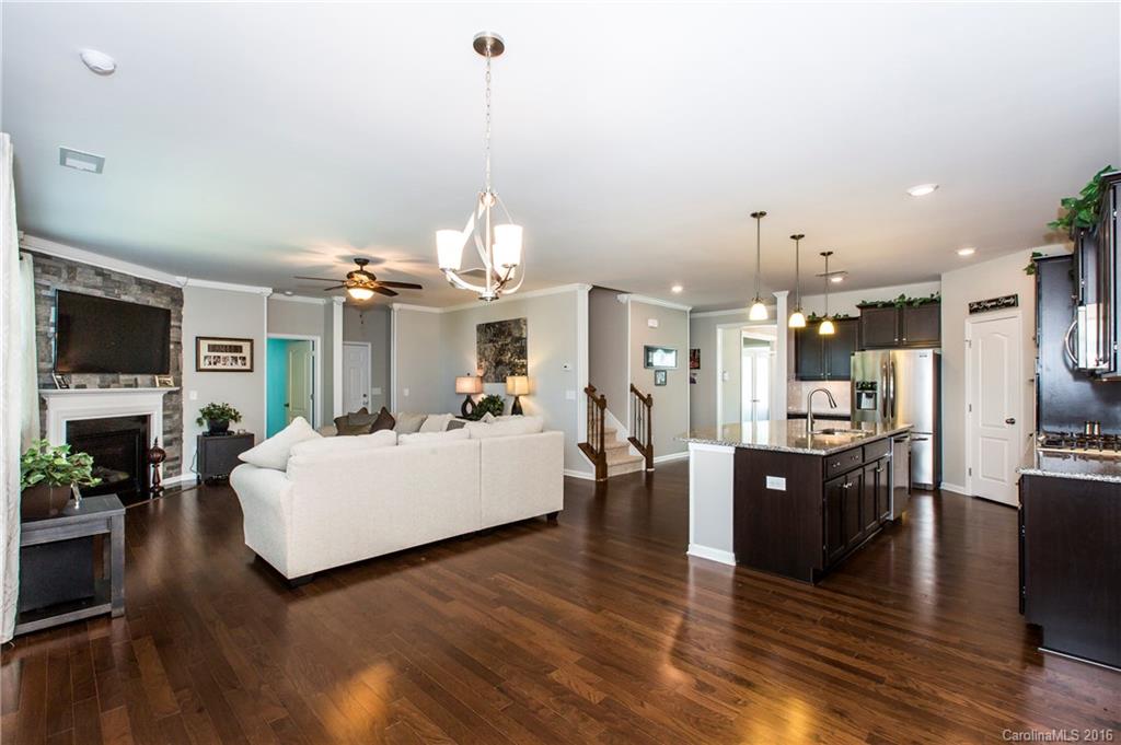 The Retreat at Rayfield - Residential