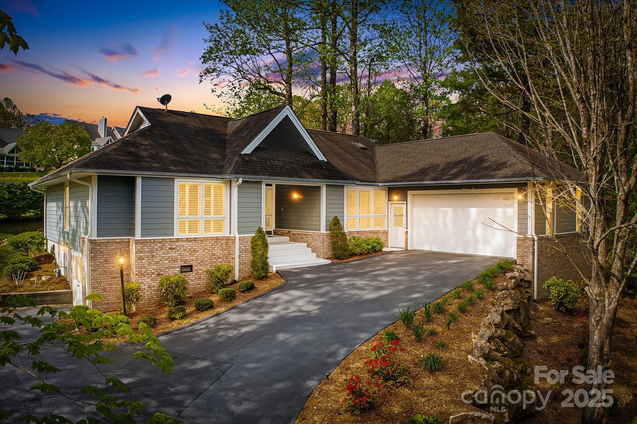 118 Broadmoor Drive