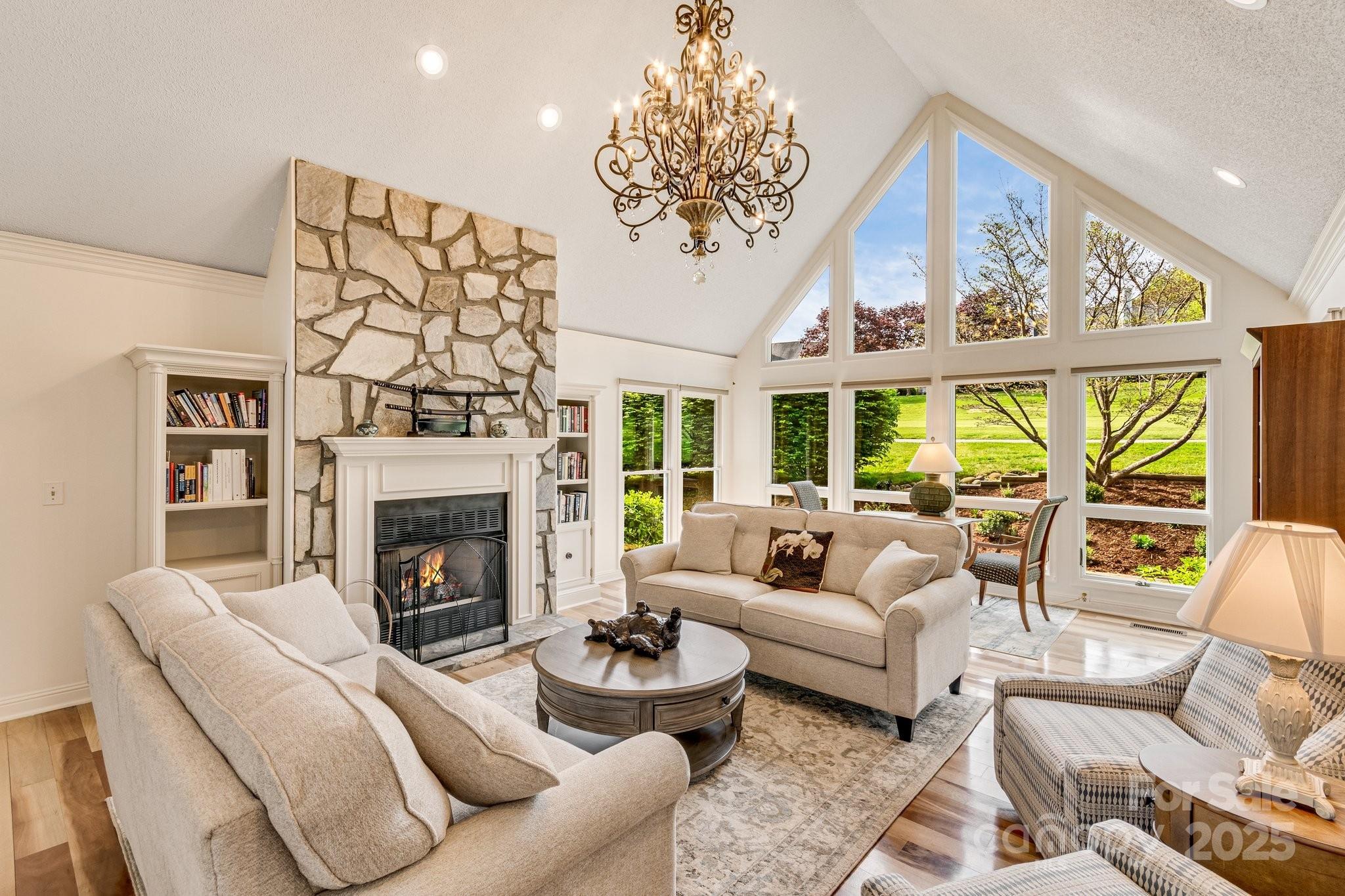 118 Broadmoor Drive