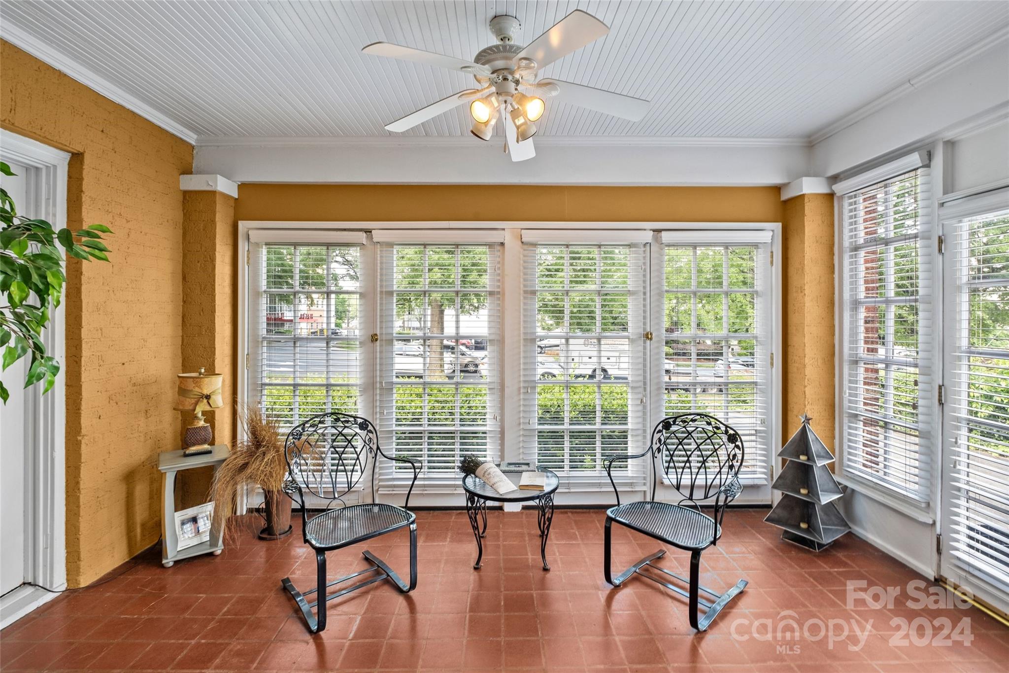 Myers Park - Residential Income