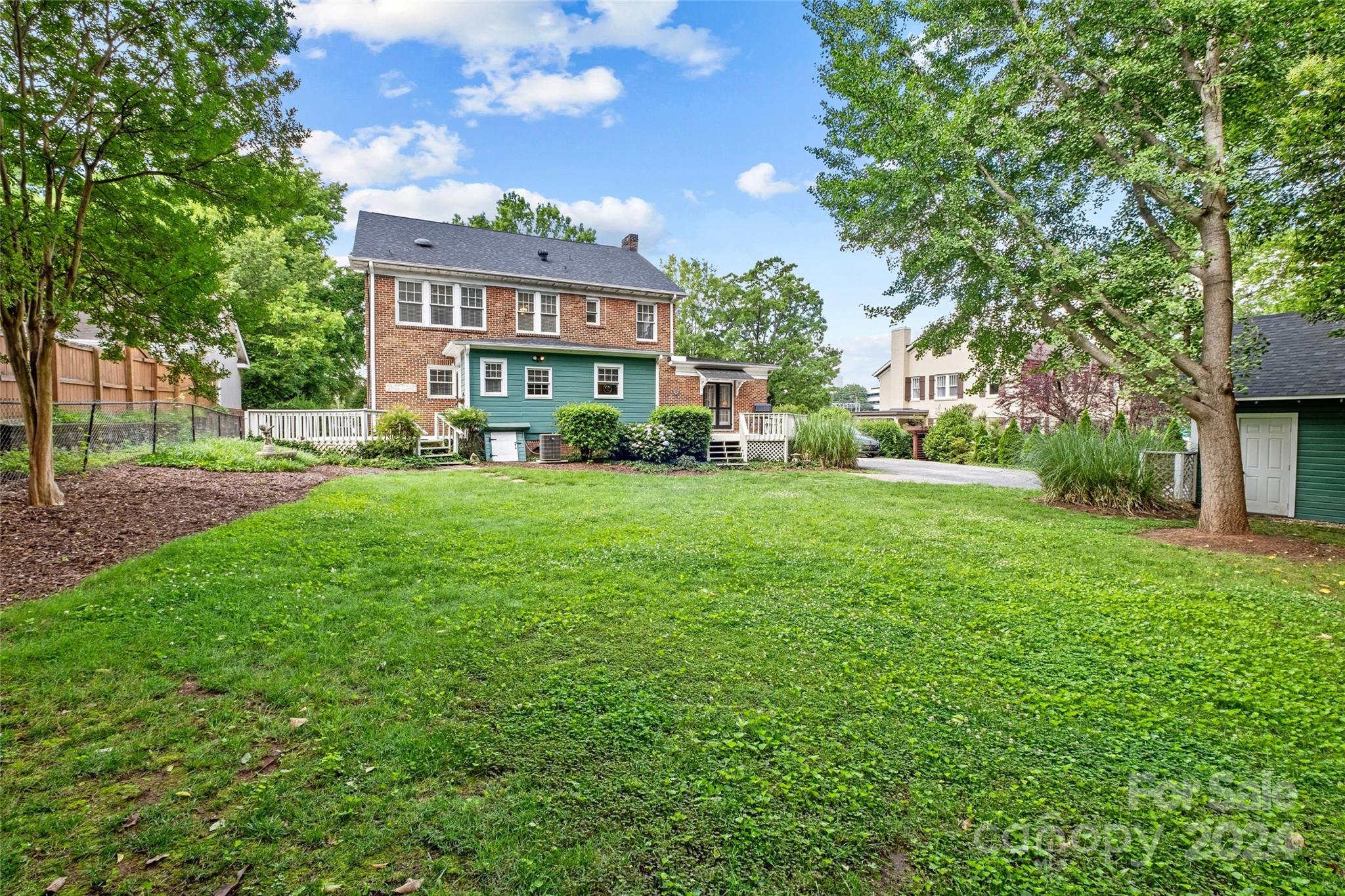 Myers Park - Residential Income